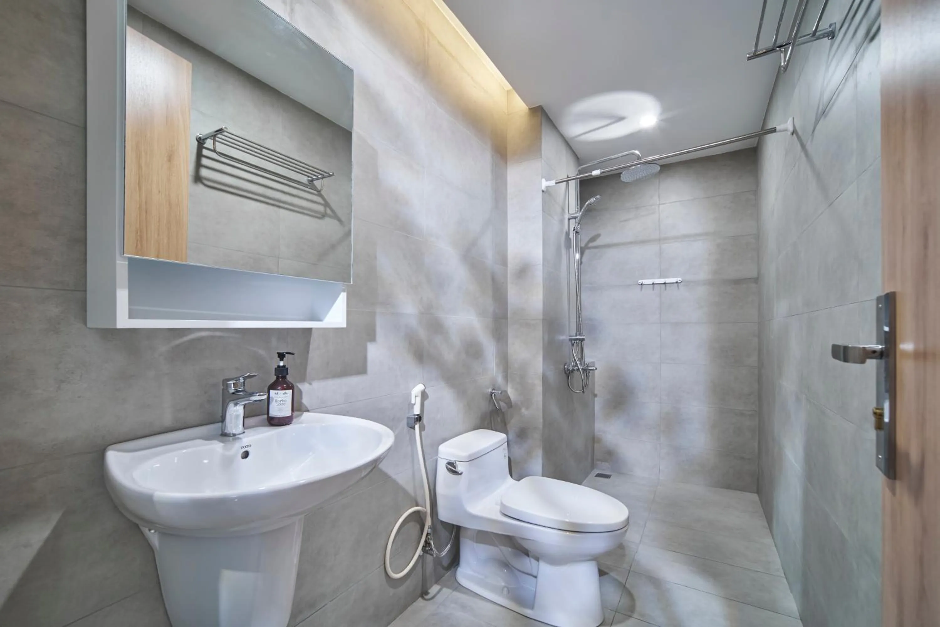 Bathroom in M Village Living Trần Não