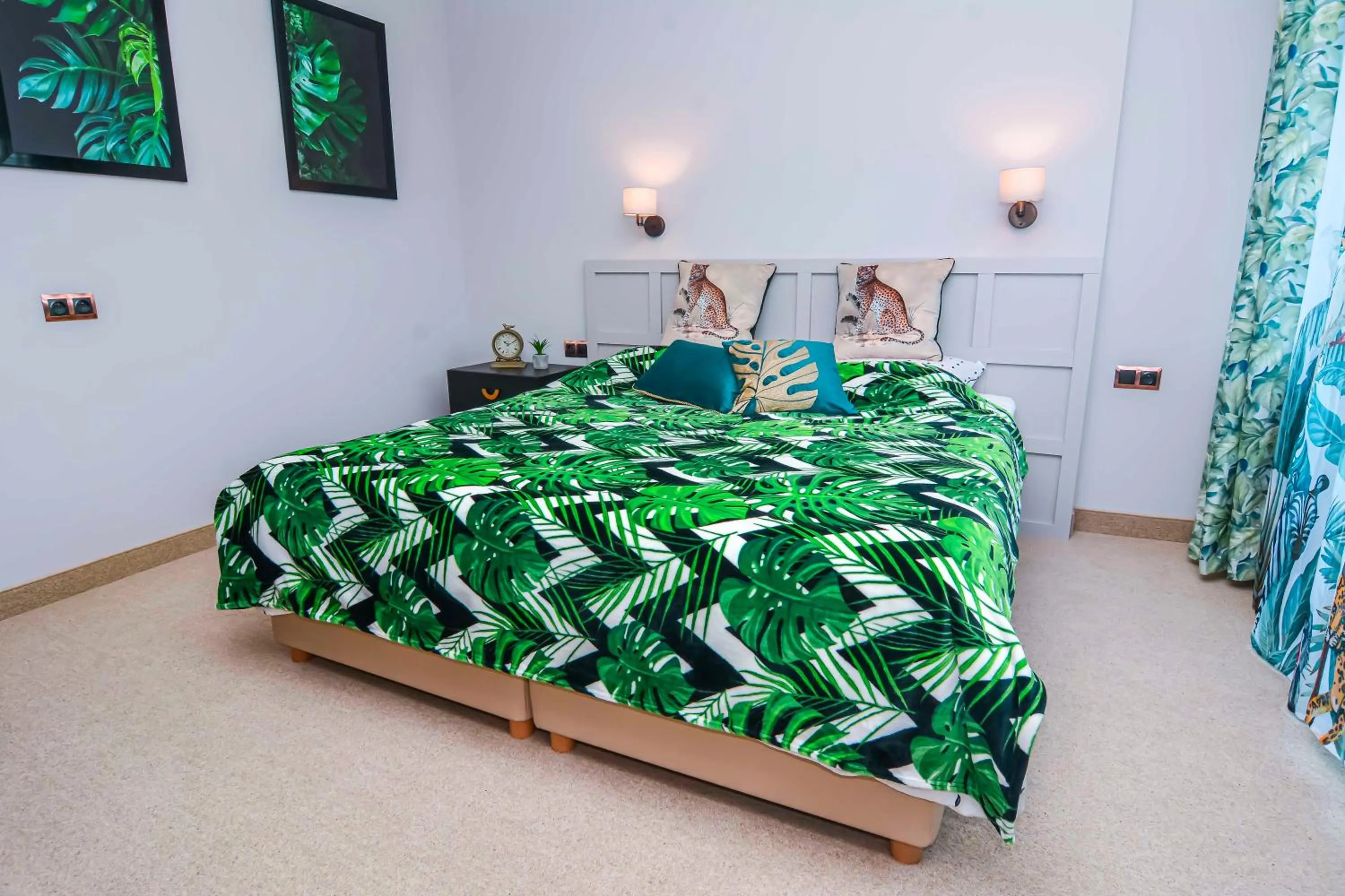 Bed in Willa Kashmir