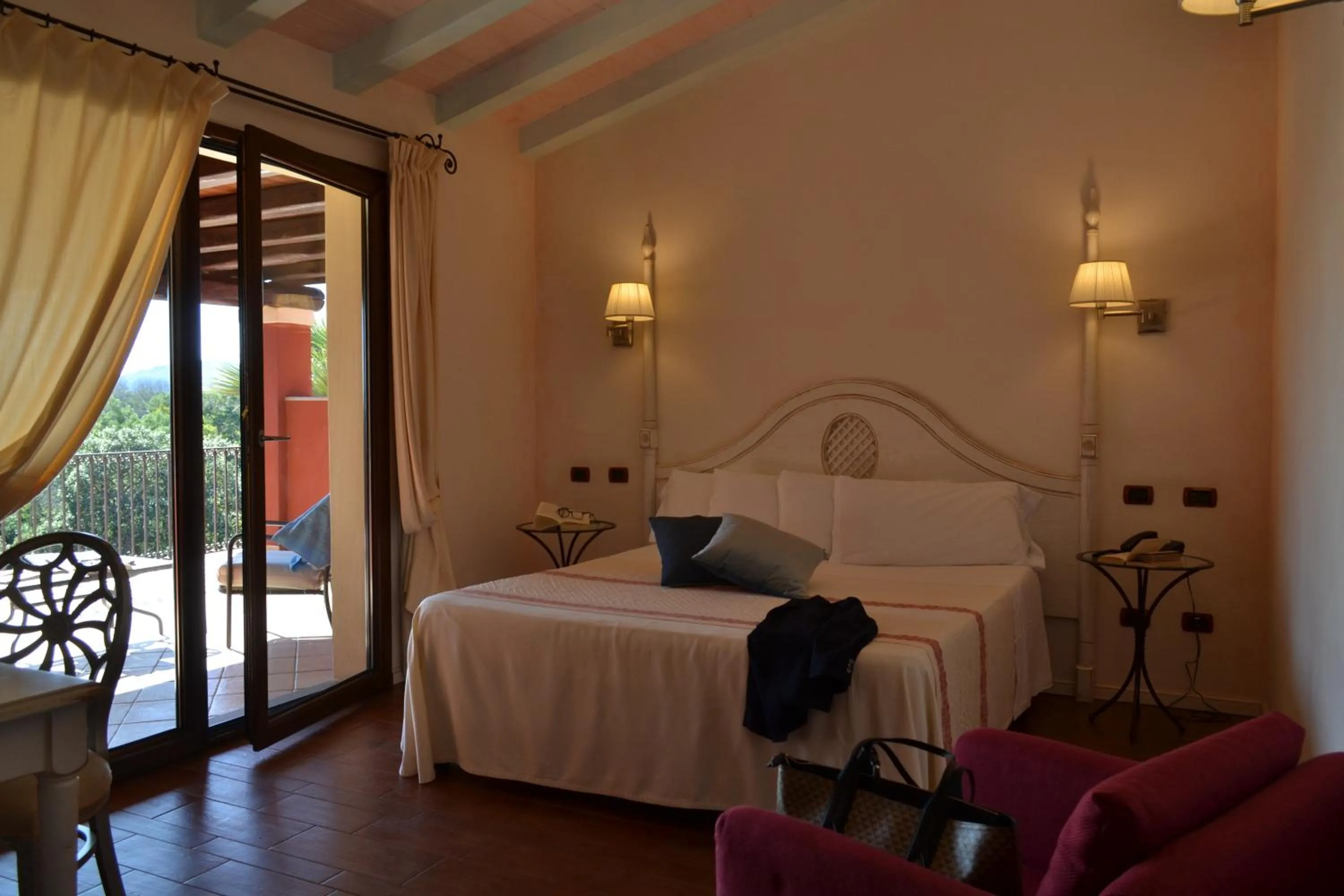 Bed in Hotel Sa Contonera