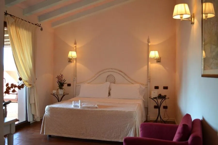 Photo of the whole room, Bed in Hotel Sa Contonera