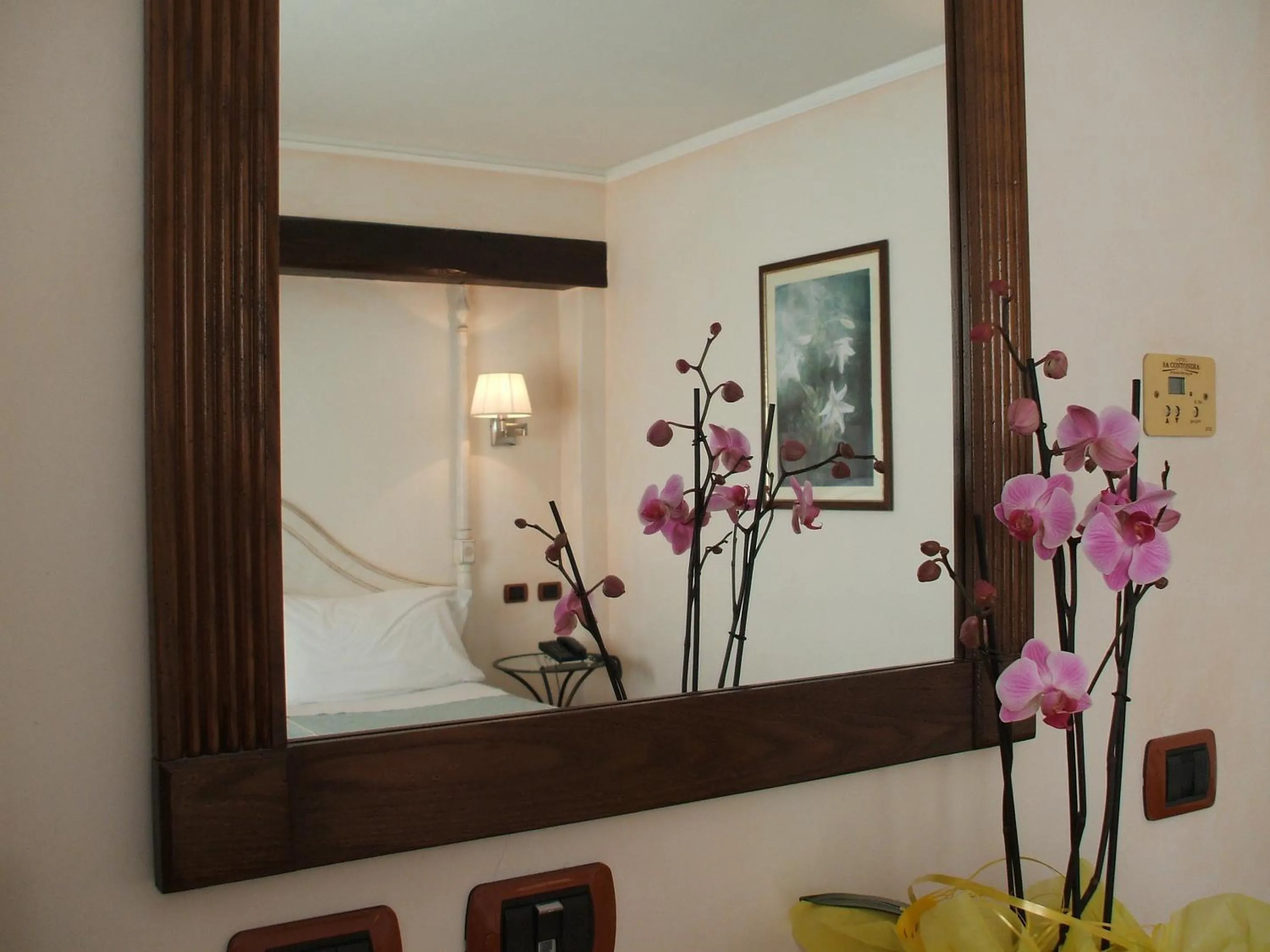 Decorative detail, Bed in Hotel Sa Contonera