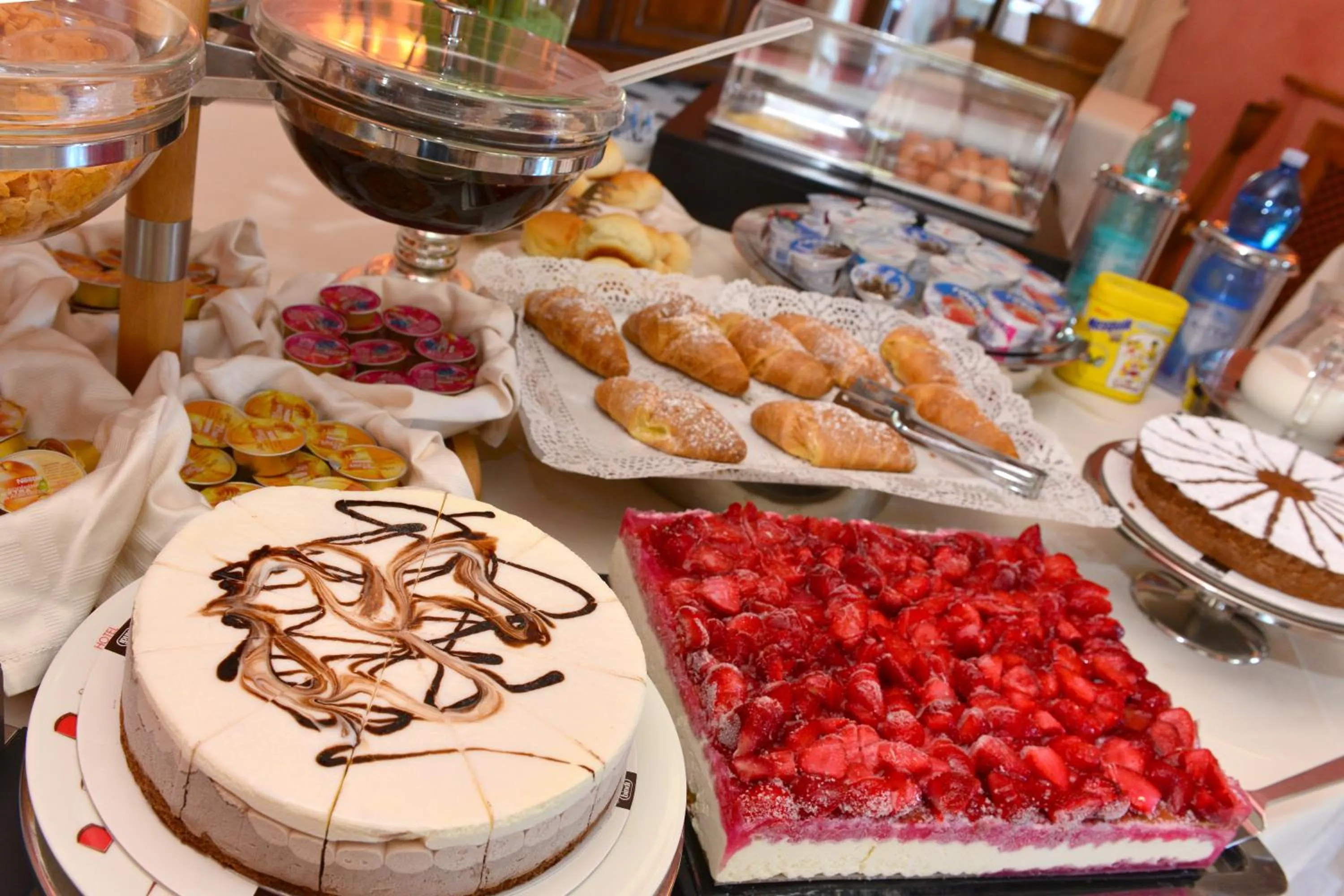 Food in Hotel Sa Contonera