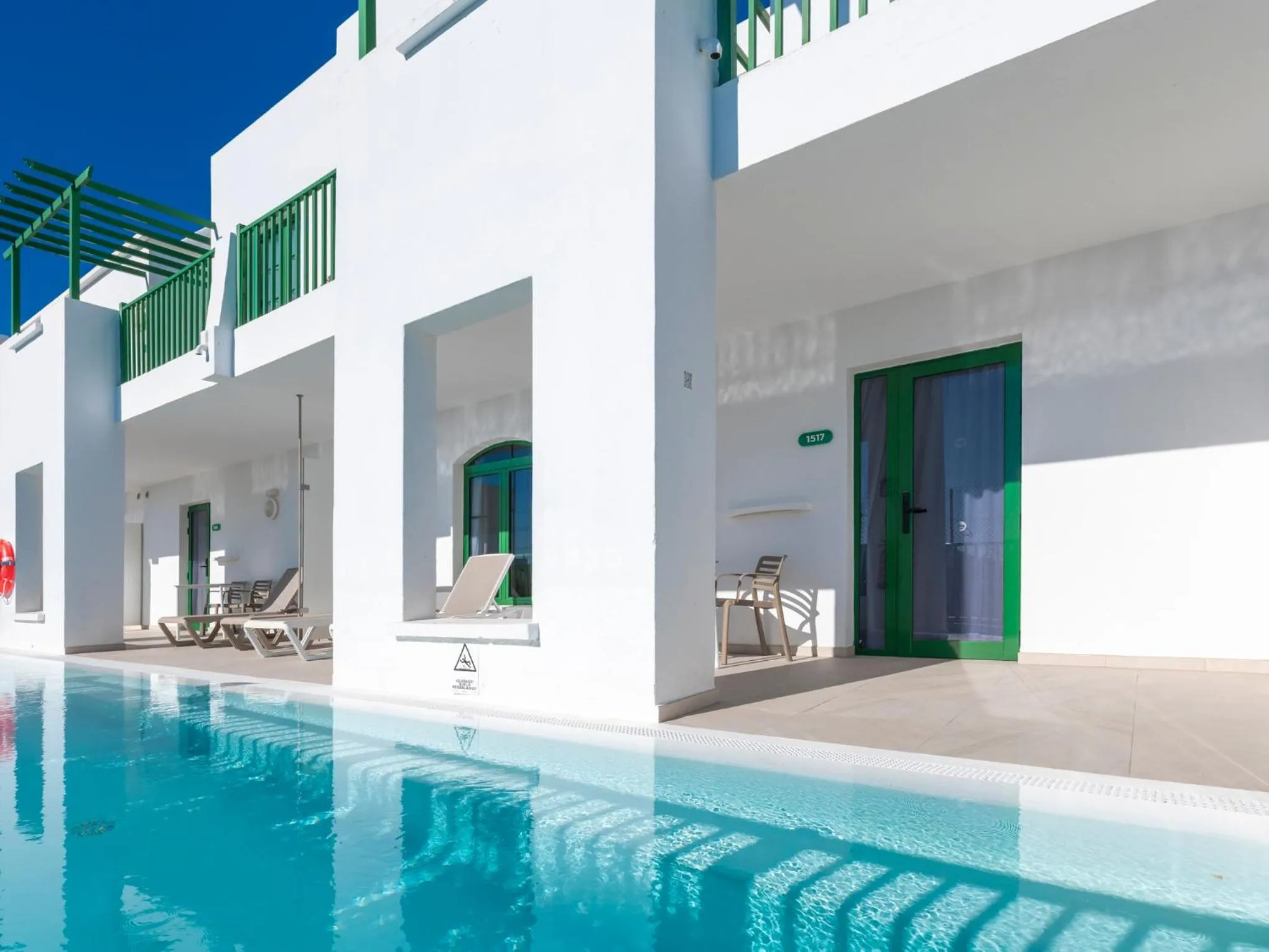 Swimming pool in MYND Yaiza