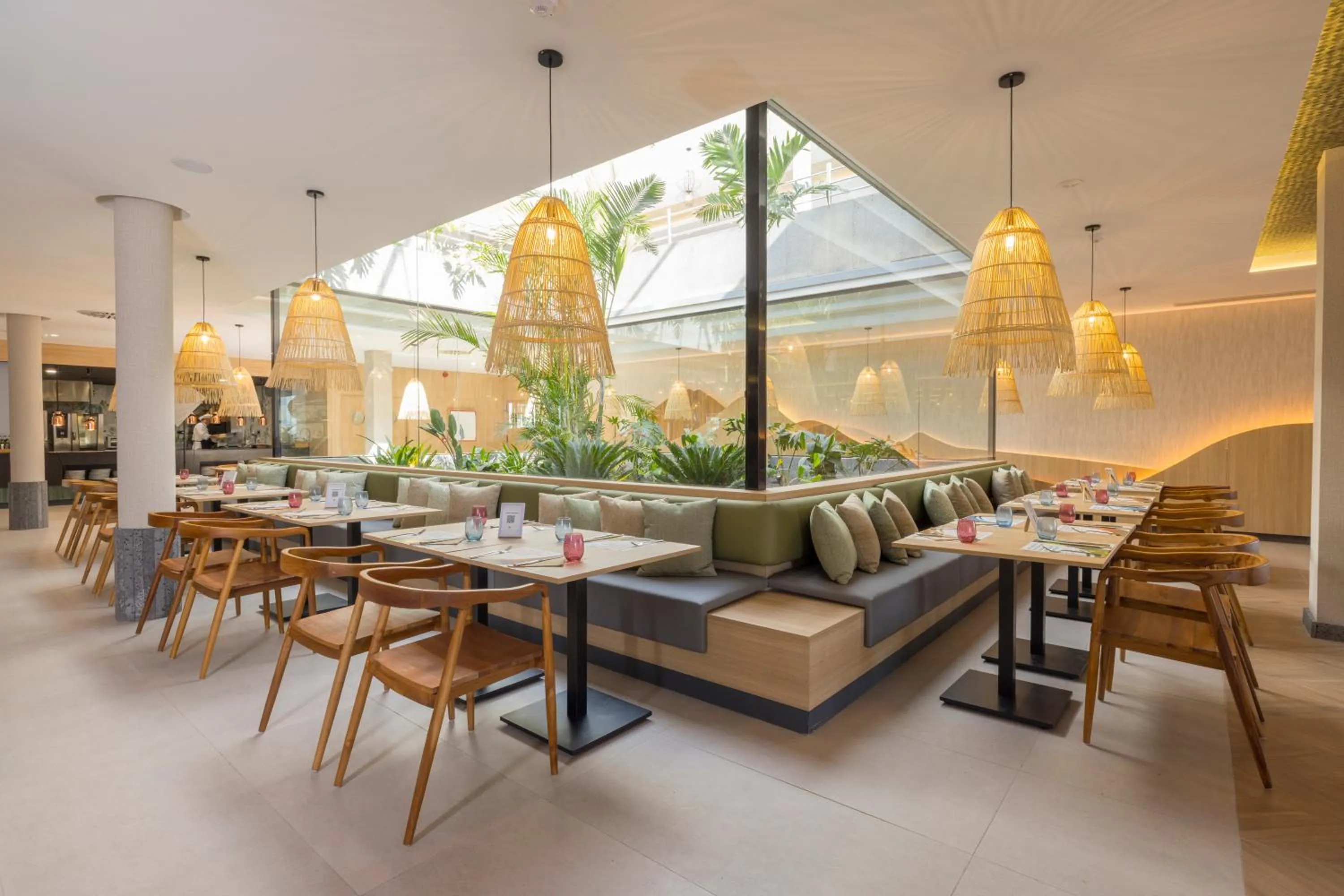 Restaurant/places to eat in MYND Yaiza