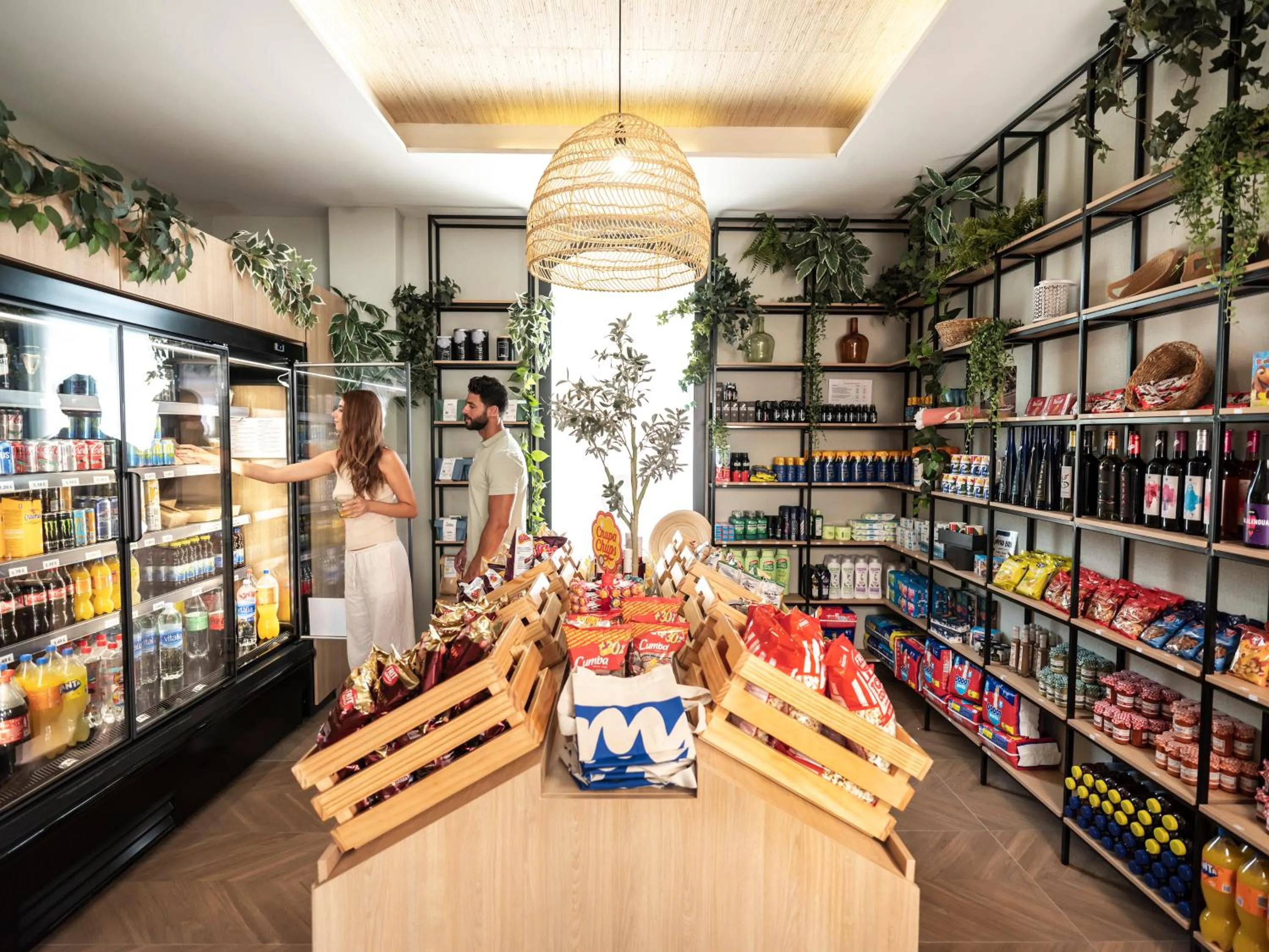 Supermarket/grocery shop in MYND Yaiza