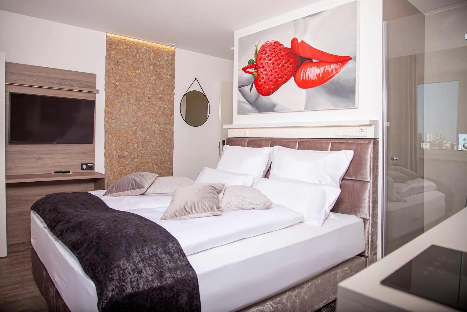 Bed in The Faces Berlin Apartments