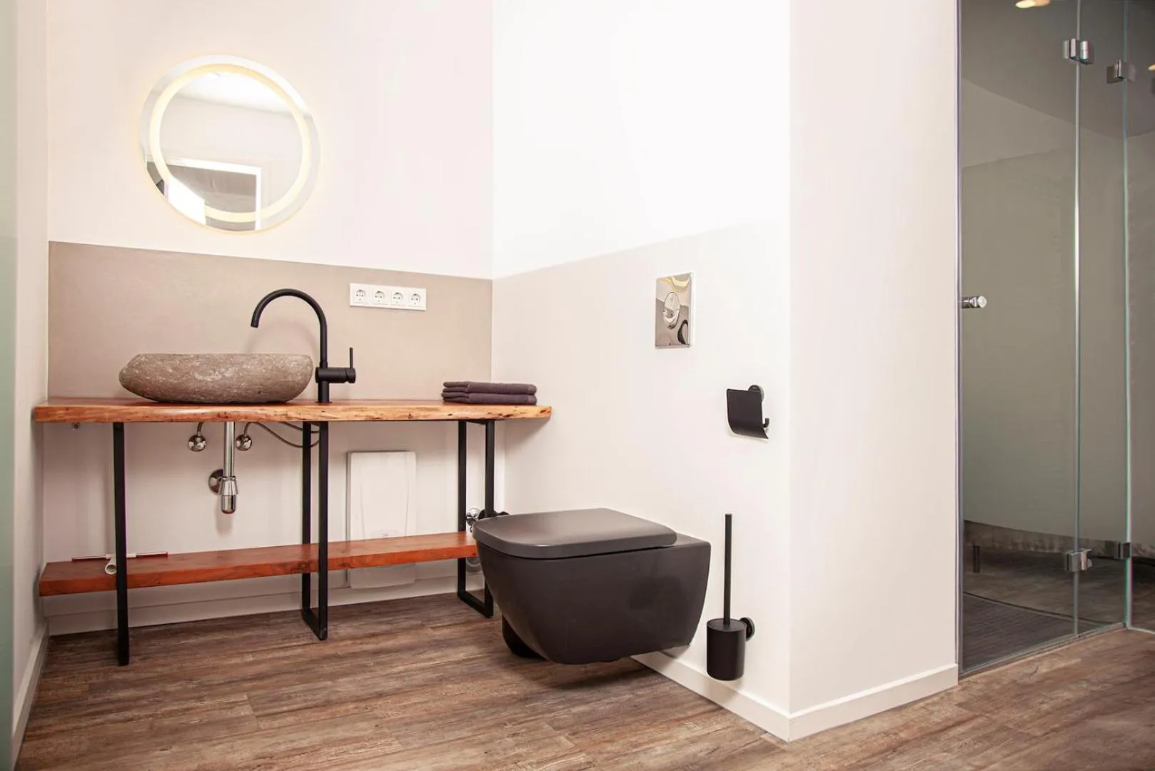 Bathroom in The Faces Berlin Apartments