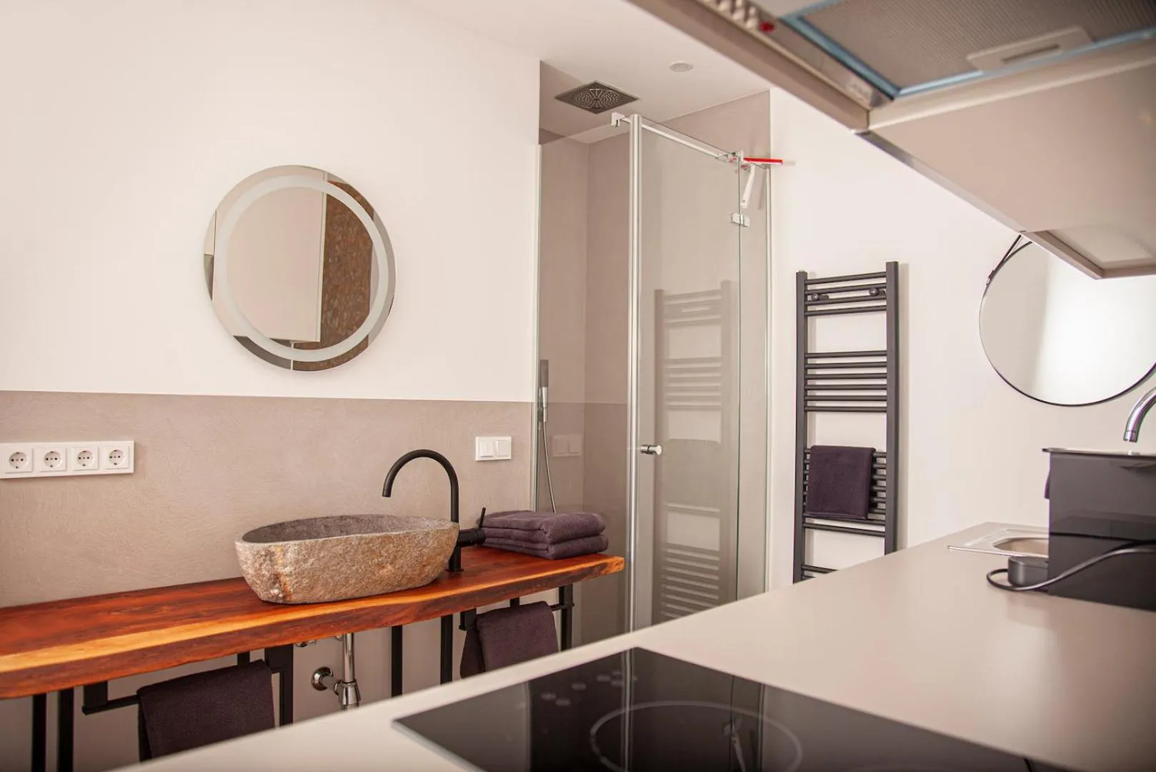 Bathroom in The Faces Berlin Apartments