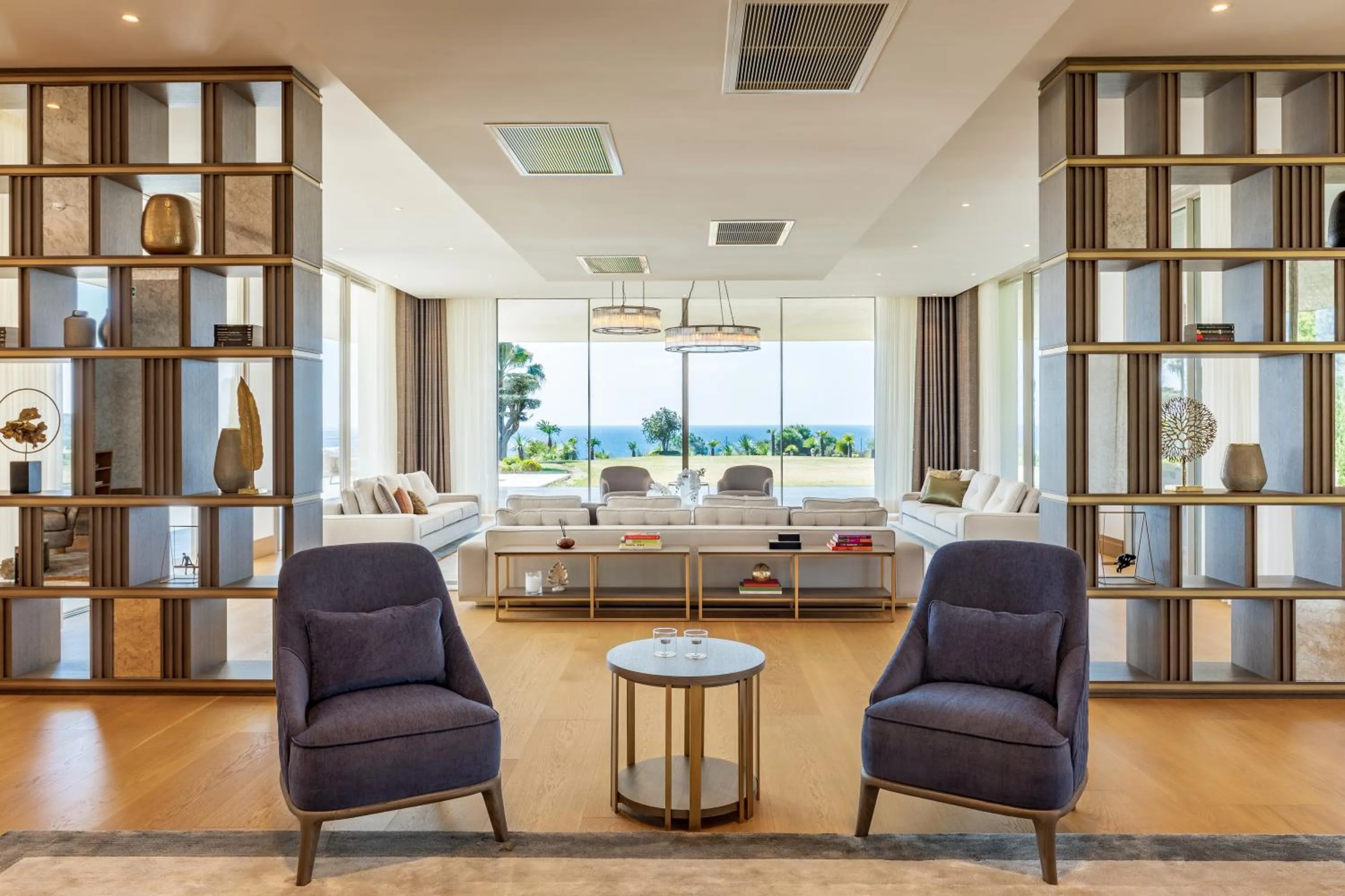 Seating area in Hiddenbay Teos Hotel