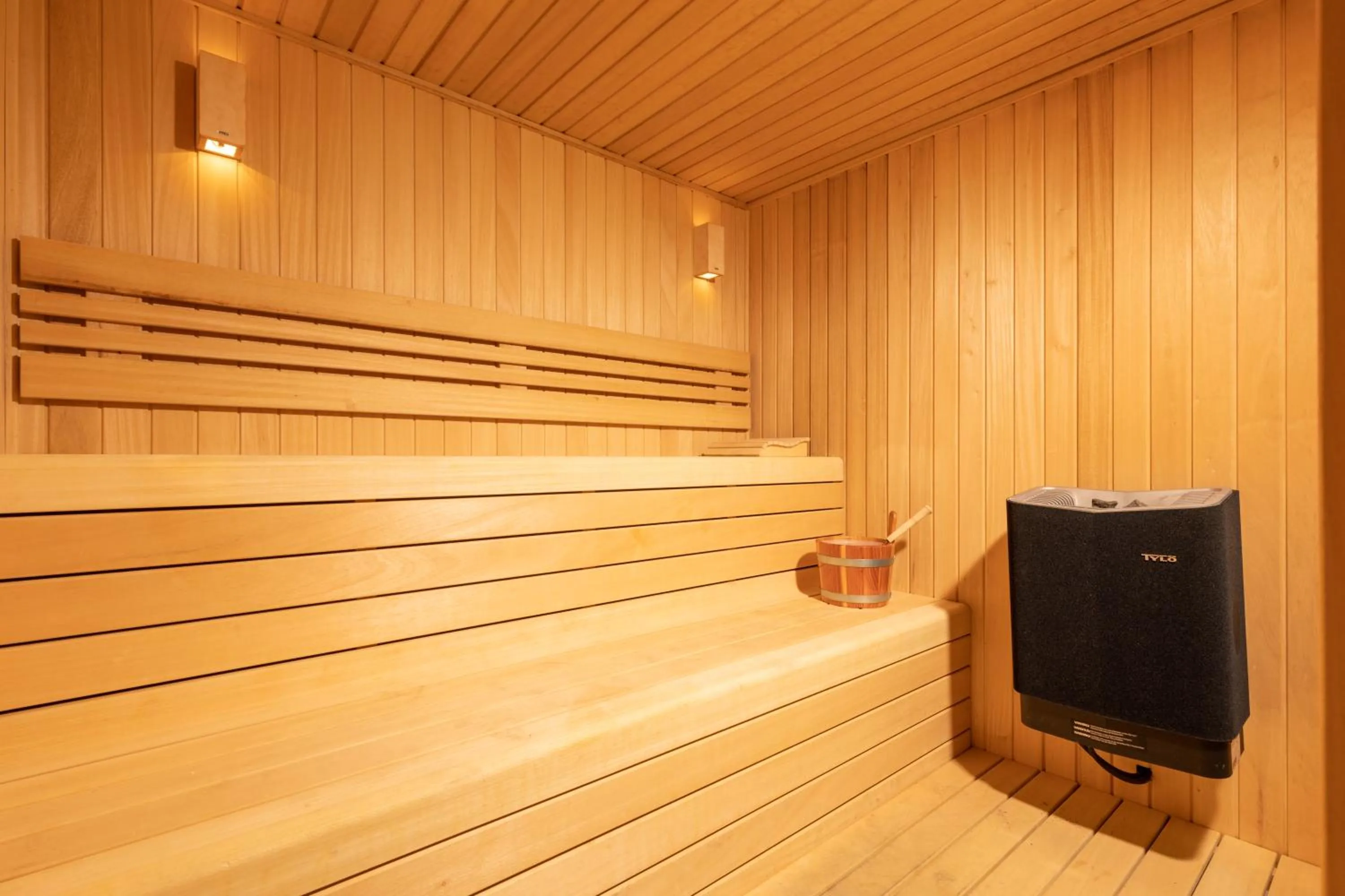 Sauna in Hiddenbay Teos Hotel