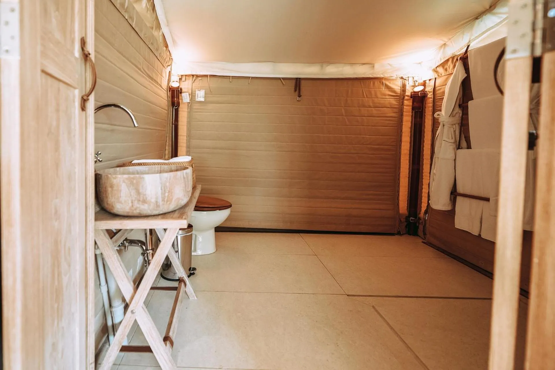 Bathroom in Hiddenbay Teos Hotel
