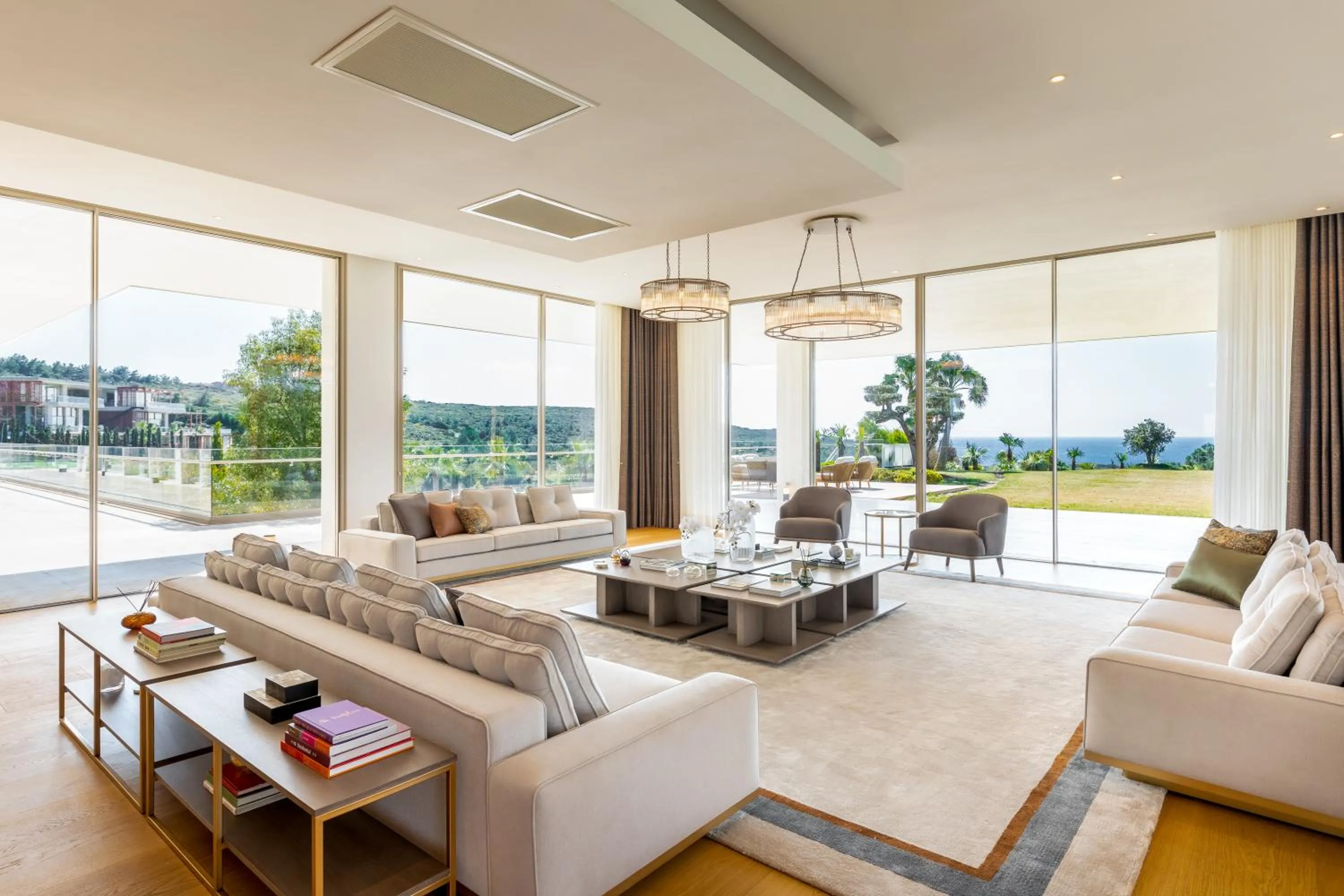 Day in Hiddenbay Teos Hotel