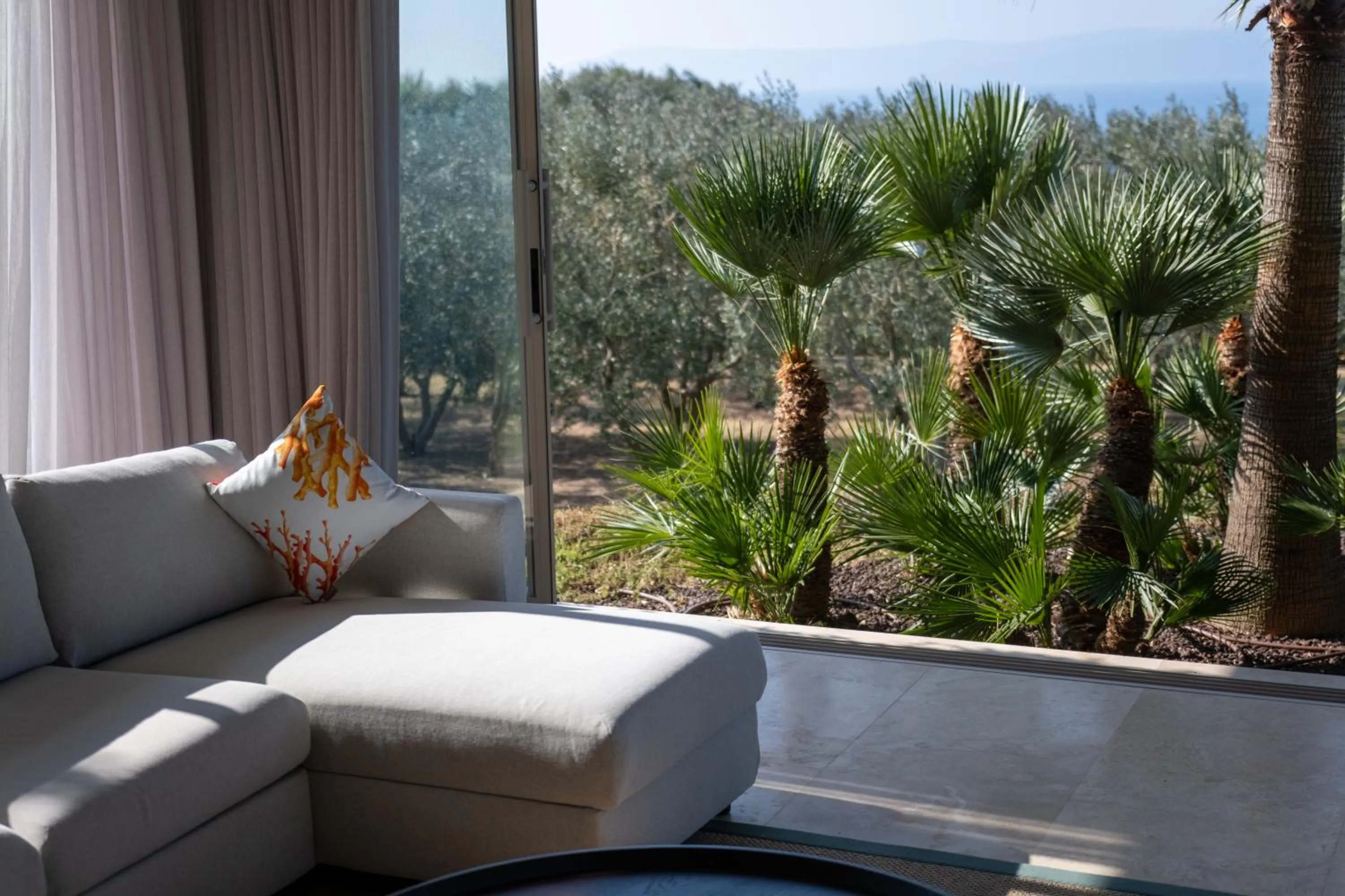 Day in Hiddenbay Teos Hotel