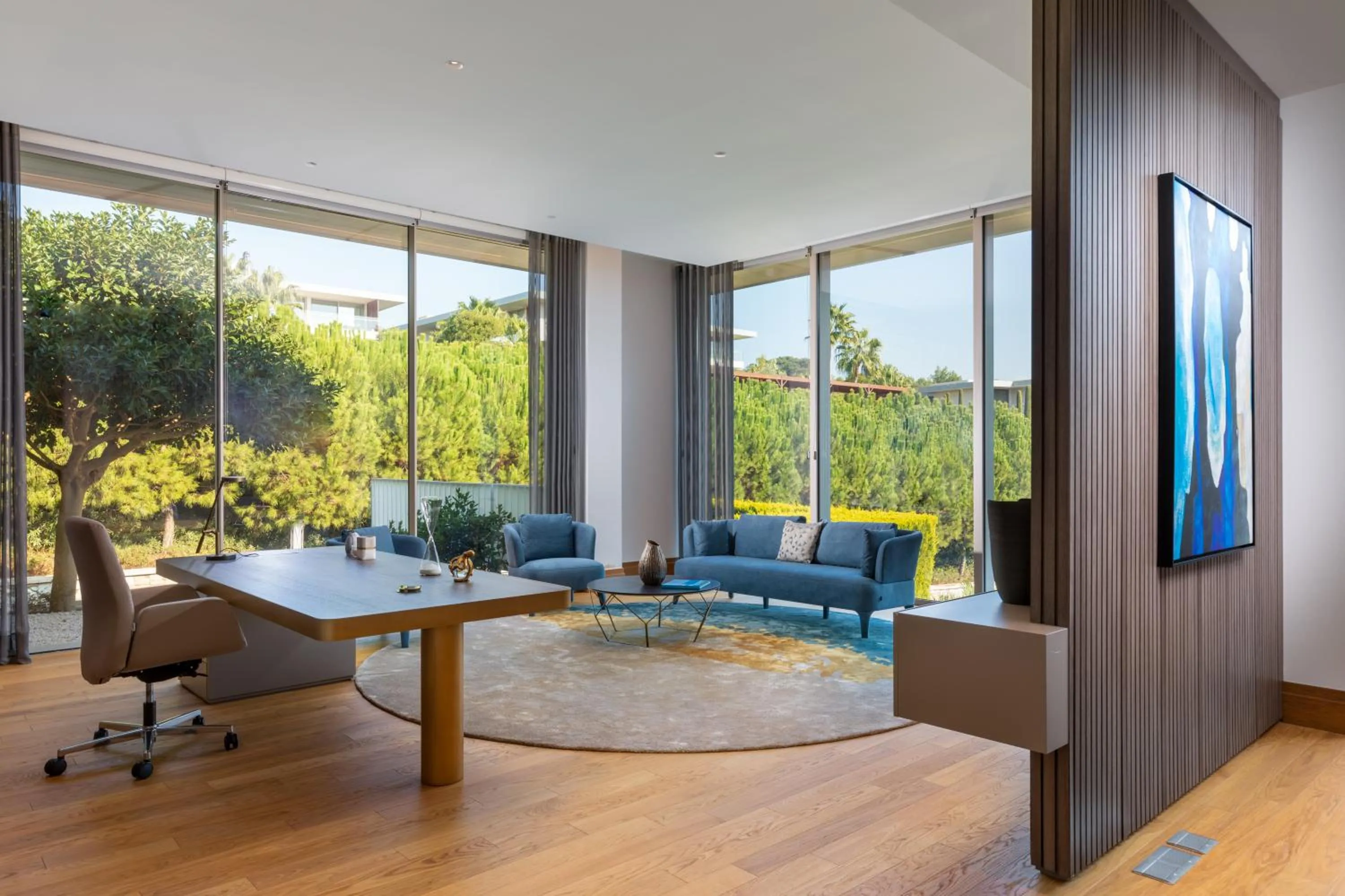 Seating area in Hiddenbay Teos Hotel