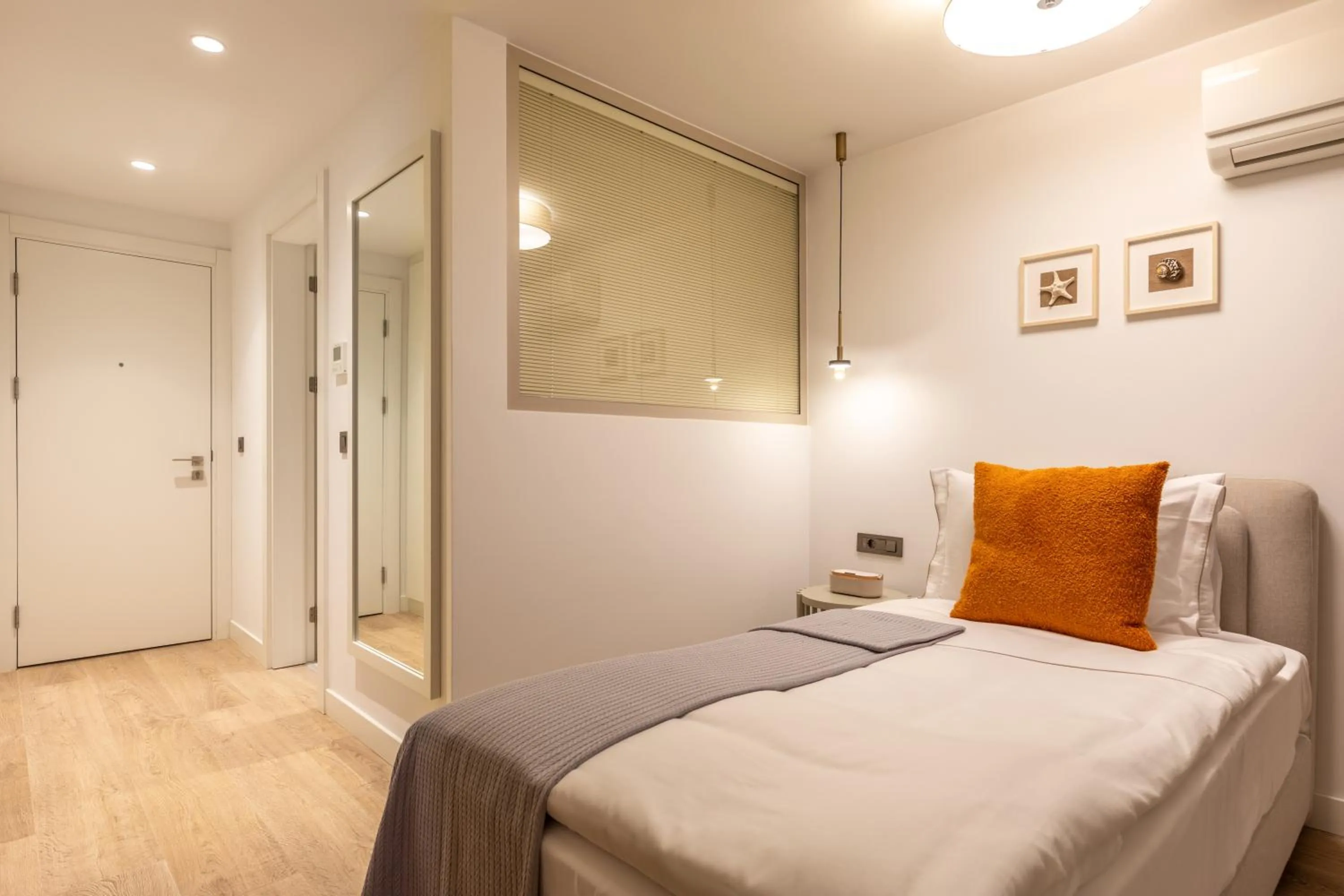 Bed in Hiddenbay Teos Hotel