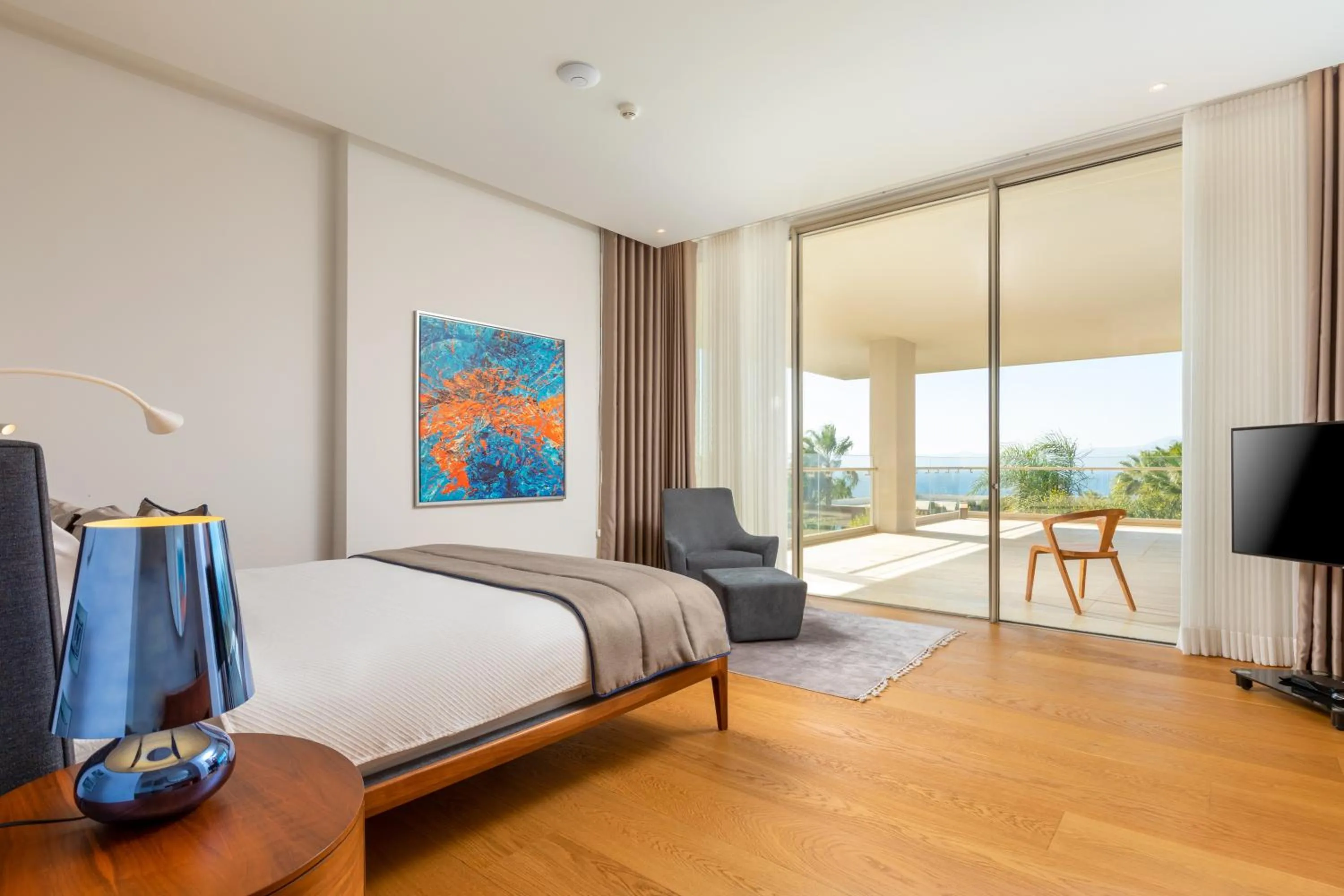 Bed in Hiddenbay Teos Hotel