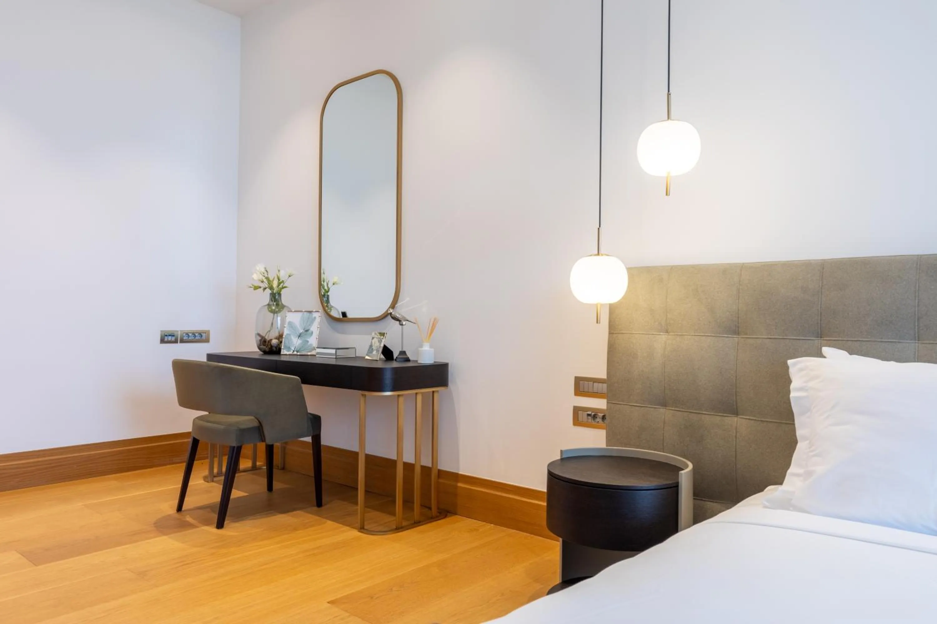 Bedroom, Bed in Hiddenbay Teos Hotel