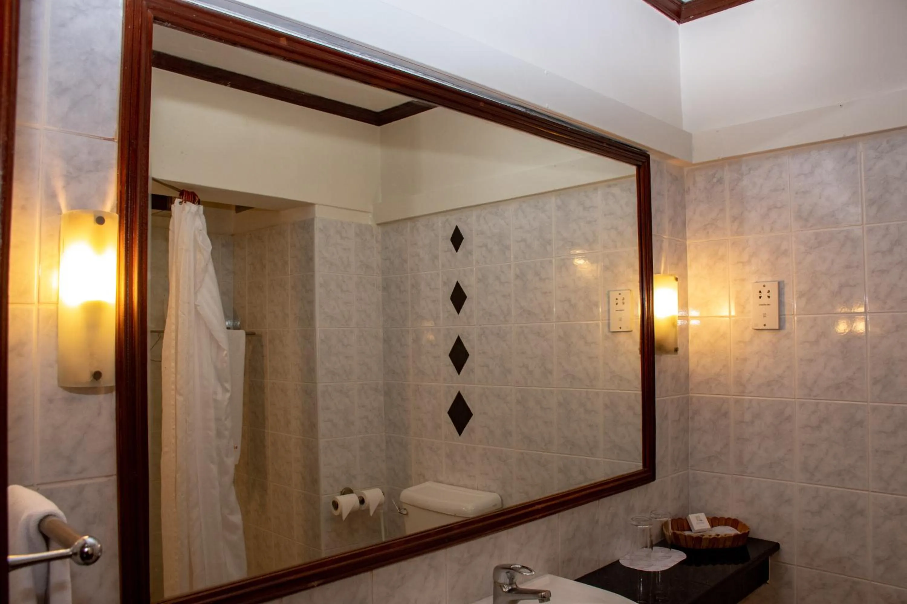 Shower in Hotel Boulevard Nairobi, City Centre CBD