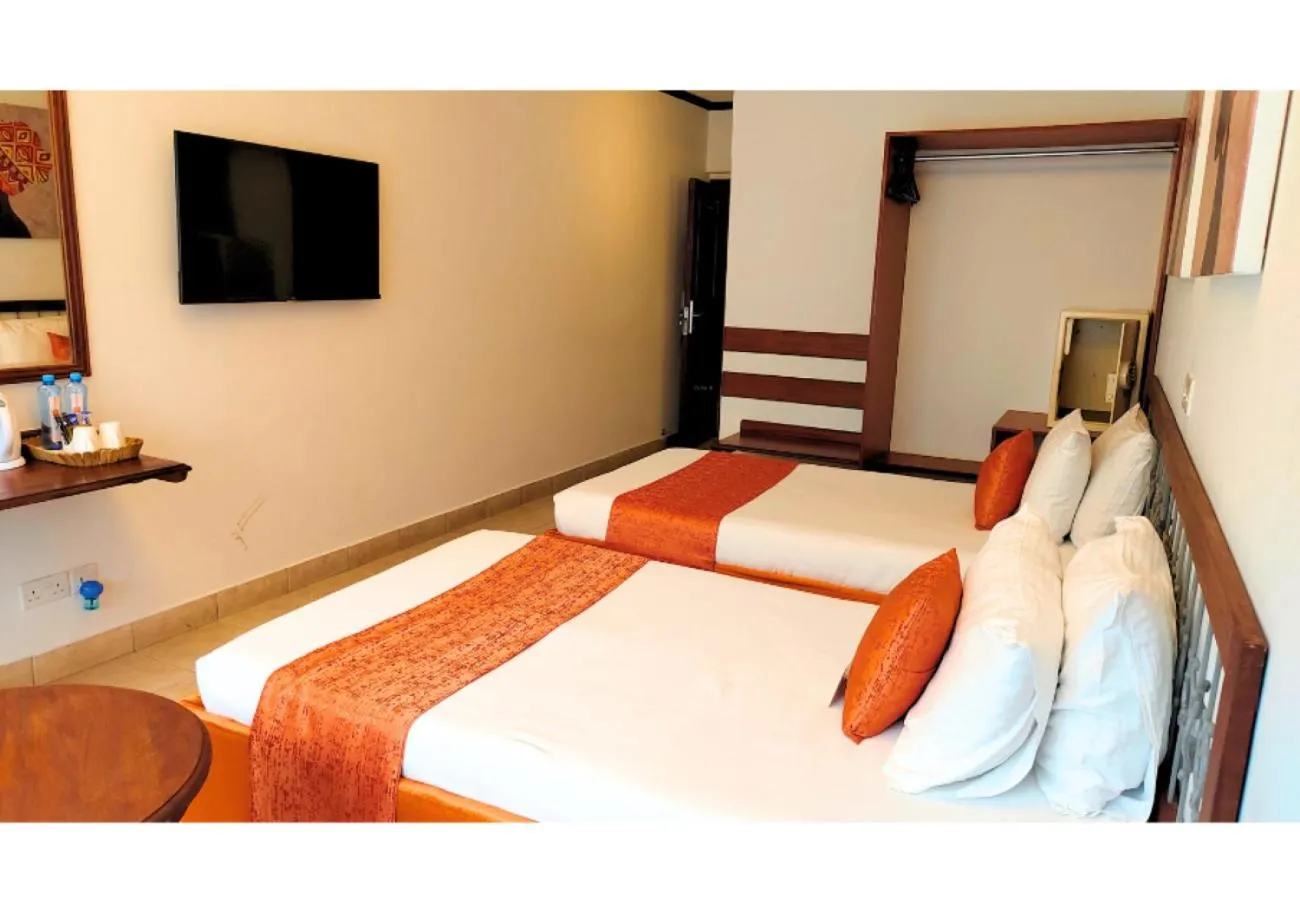 TV and multimedia, Bed in Hotel Boulevard Nairobi, City Centre CBD