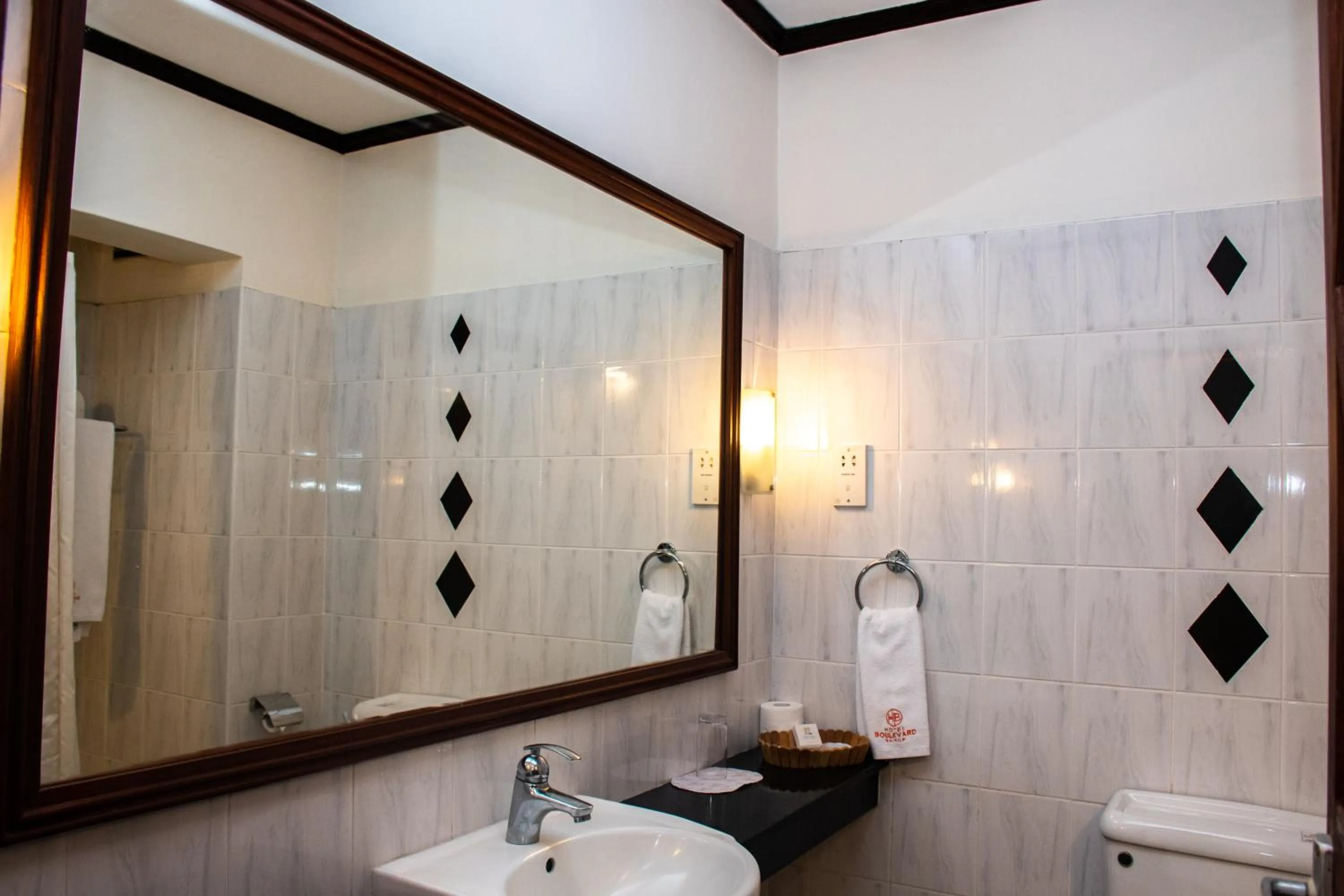 Bathroom in Hotel Boulevard Nairobi, City Centre CBD