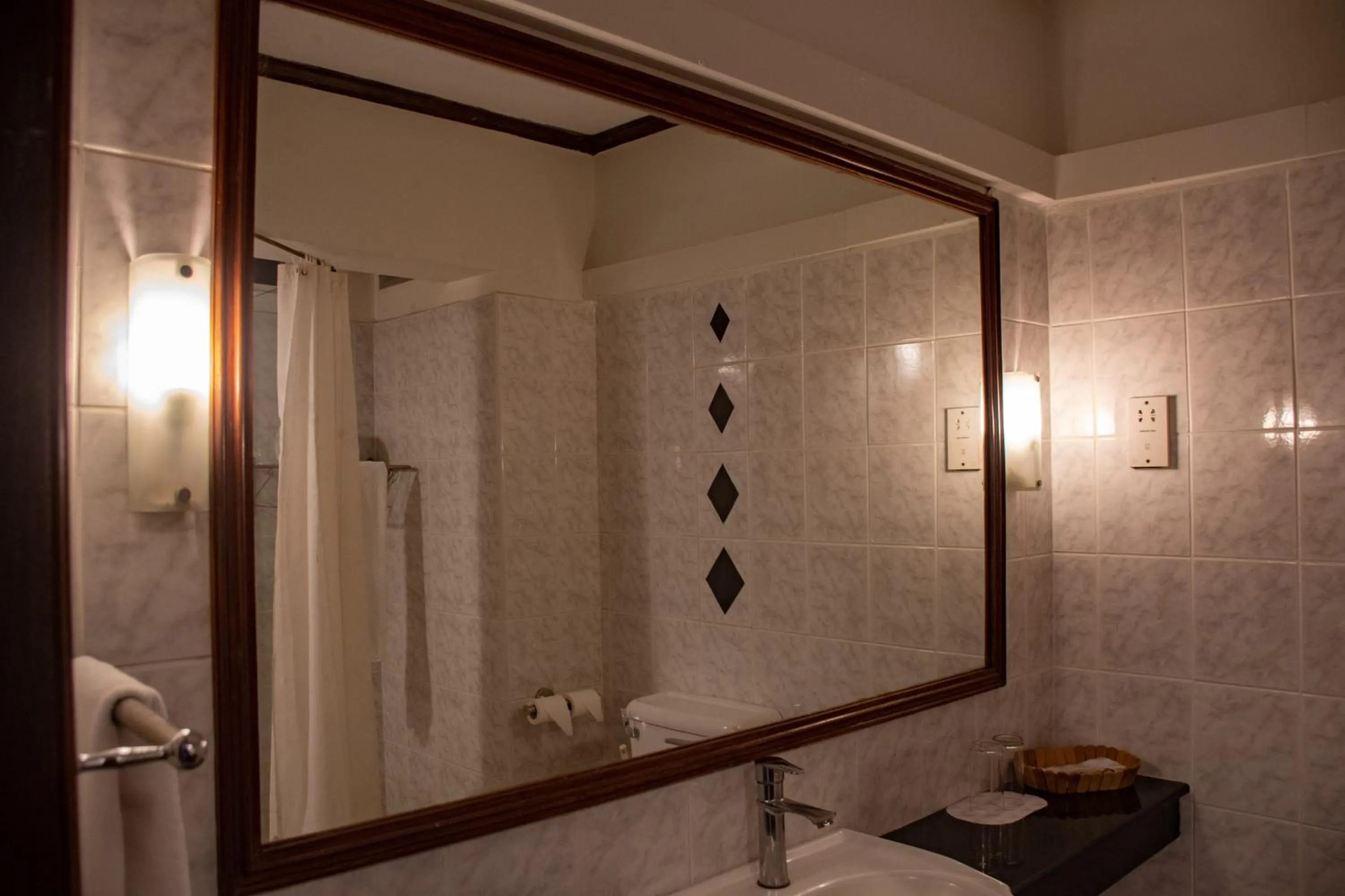 Bathroom in Hotel Boulevard Nairobi, City Centre CBD