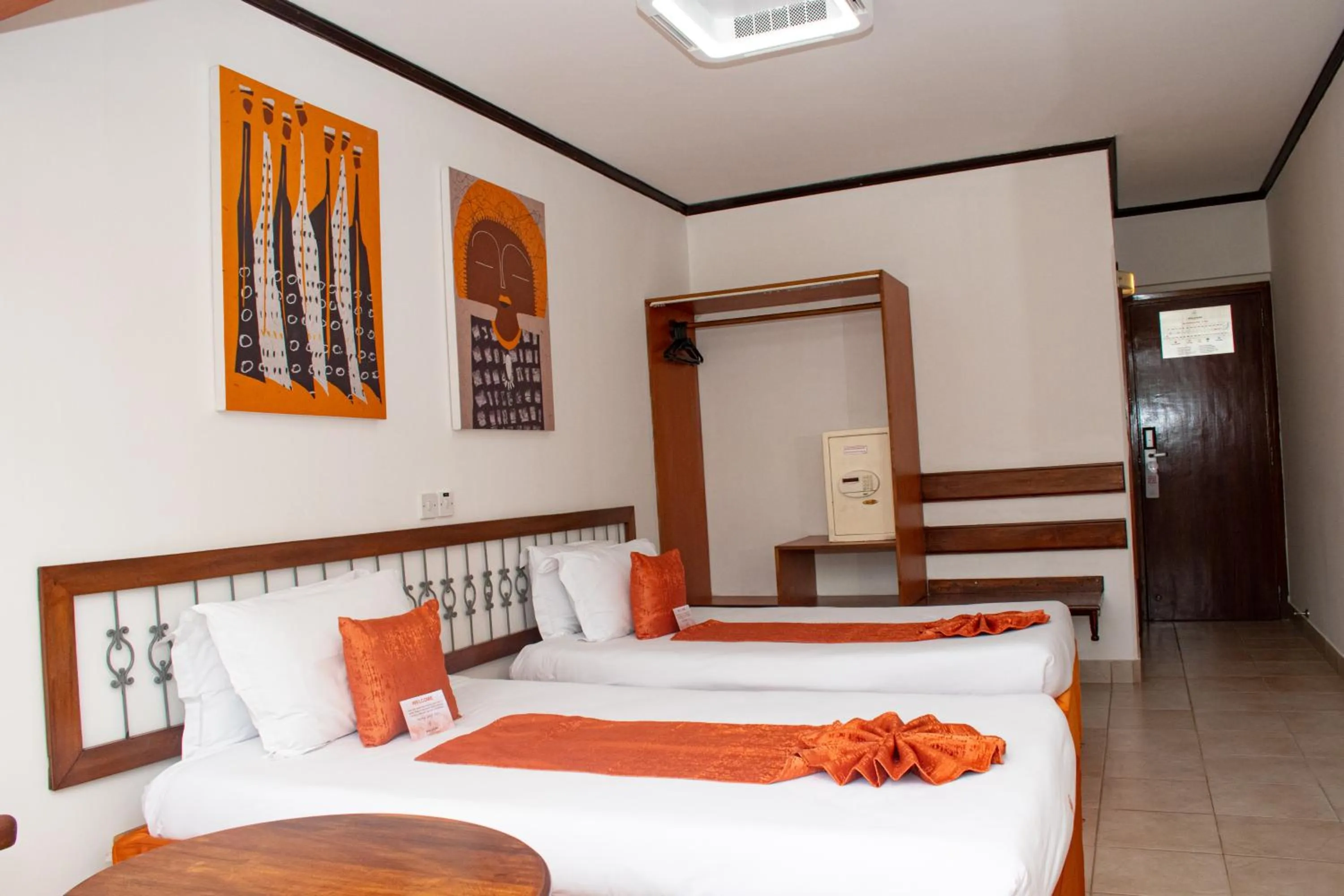 Bed in Hotel Boulevard Nairobi, City Centre CBD