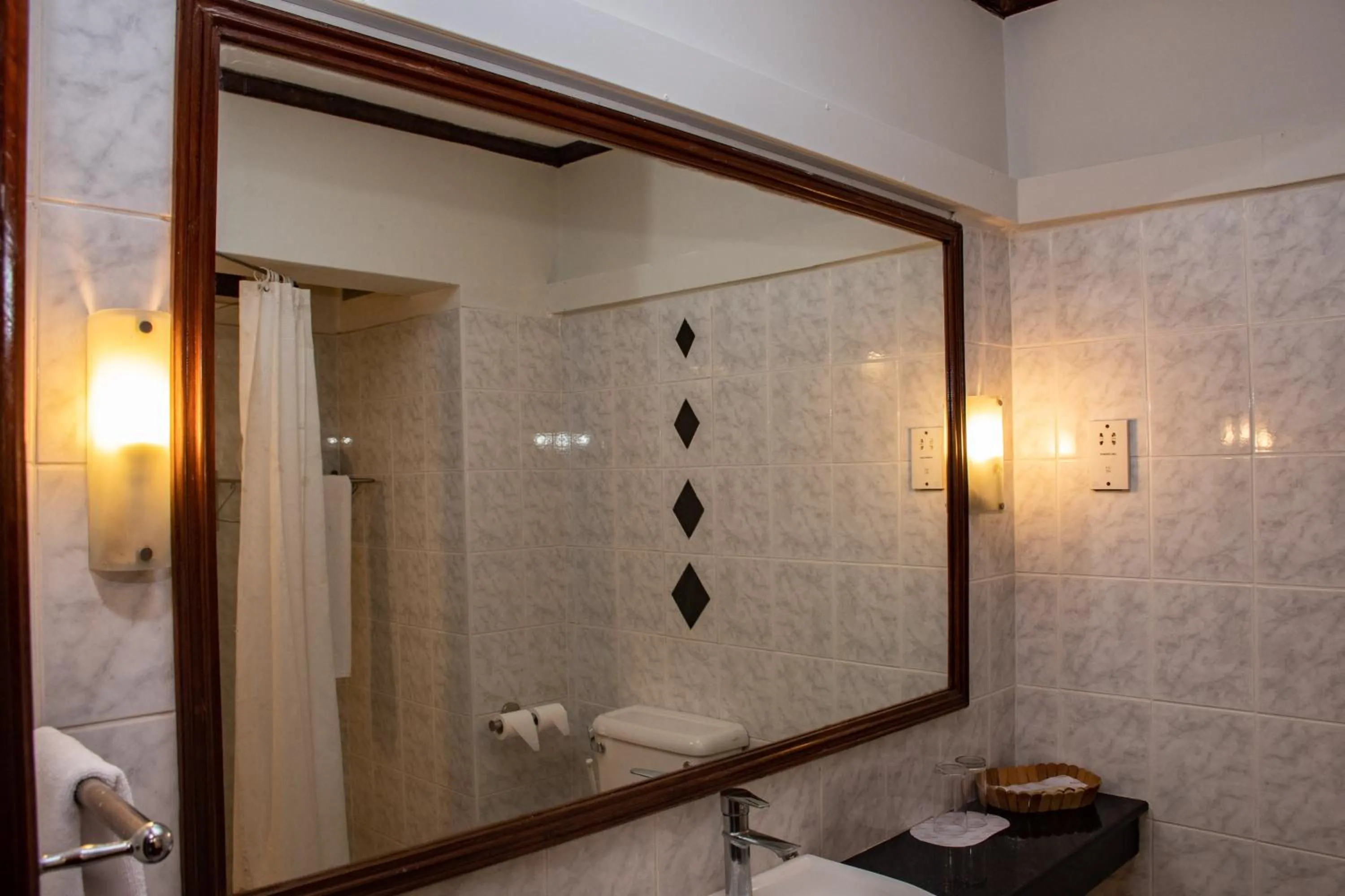 Bathroom in Hotel Boulevard Nairobi, City Centre CBD