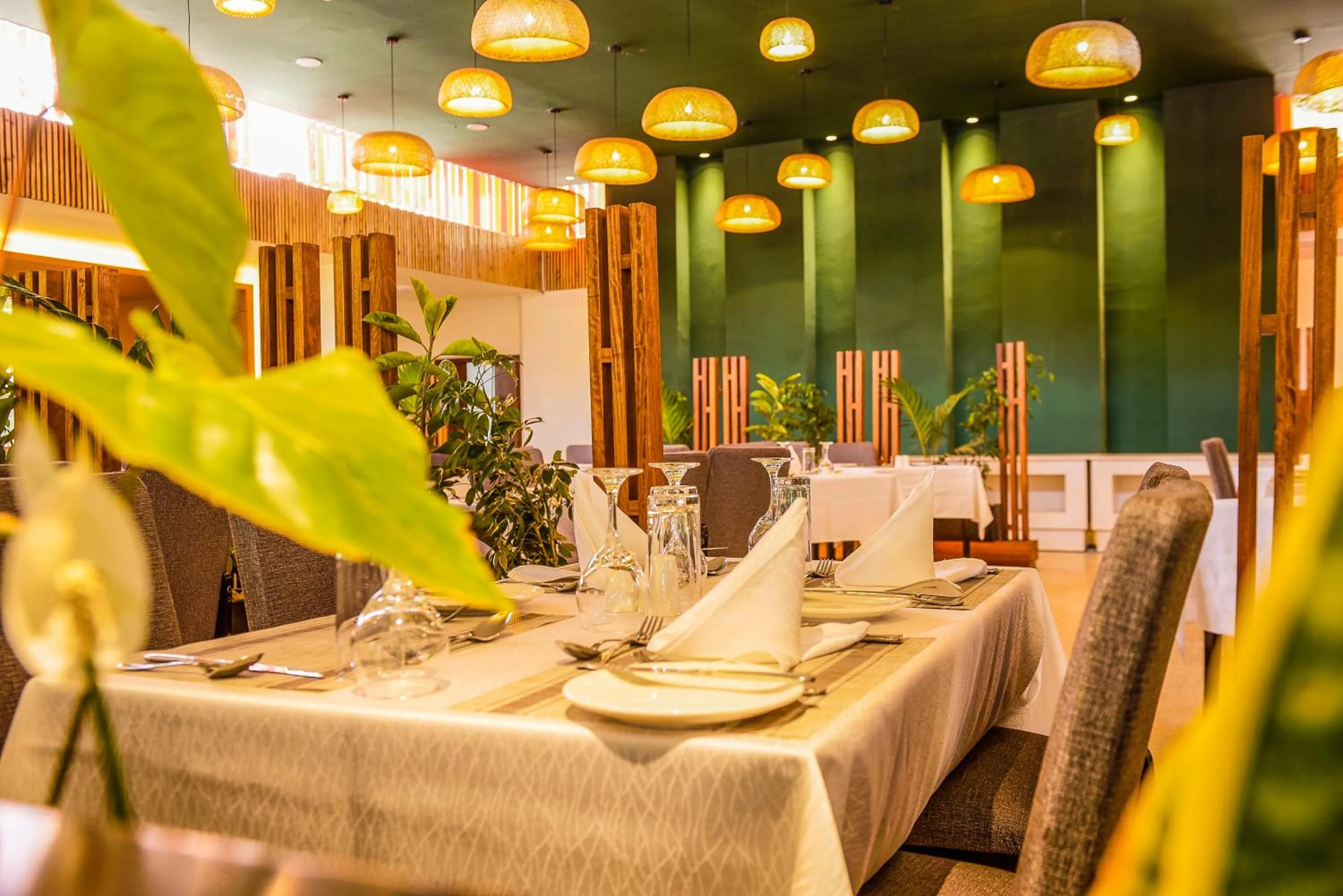 Restaurant/places to eat in Hotel Boulevard Nairobi, City Centre CBD