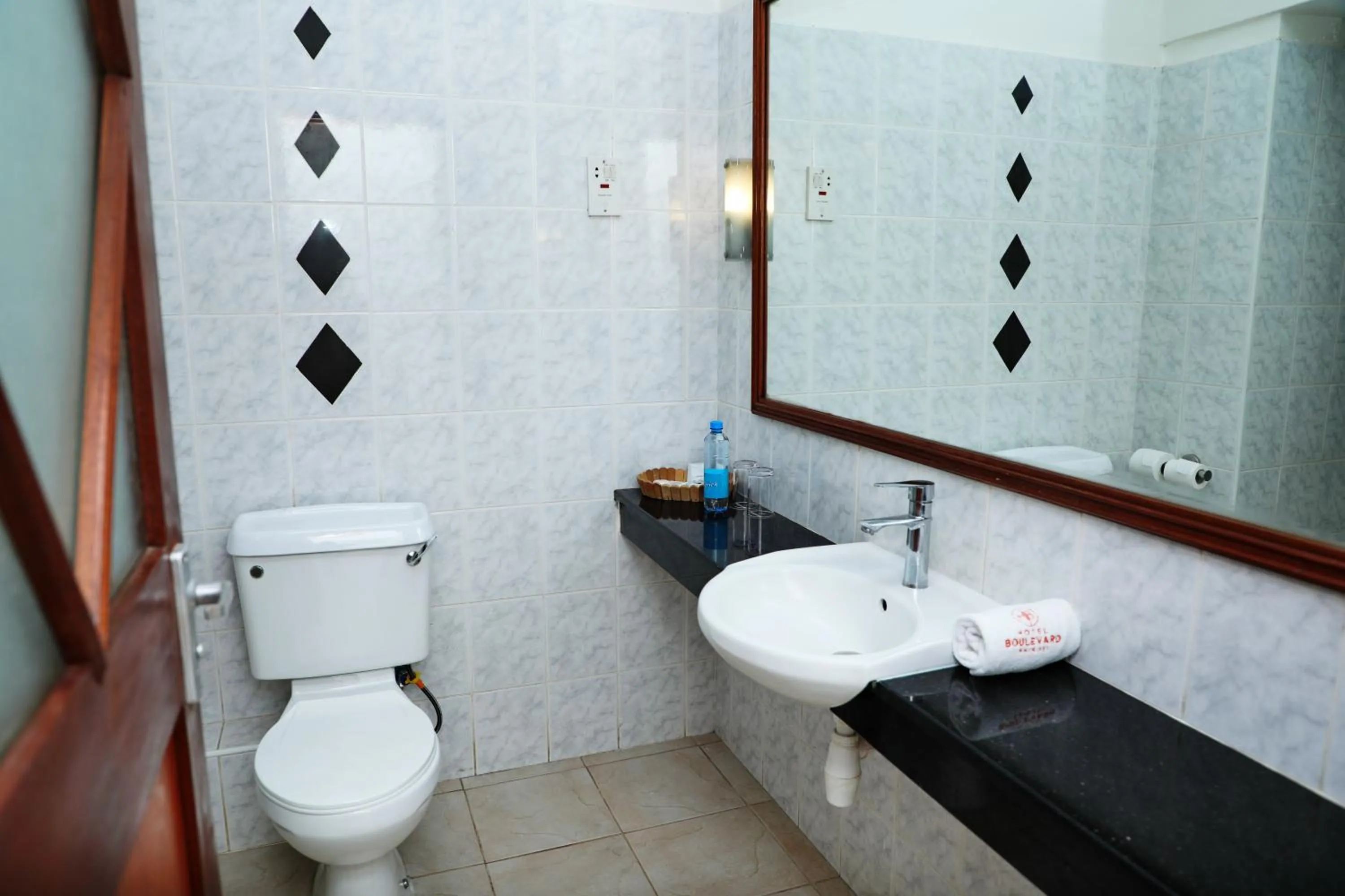 Bathroom in Hotel Boulevard Nairobi, City Centre CBD