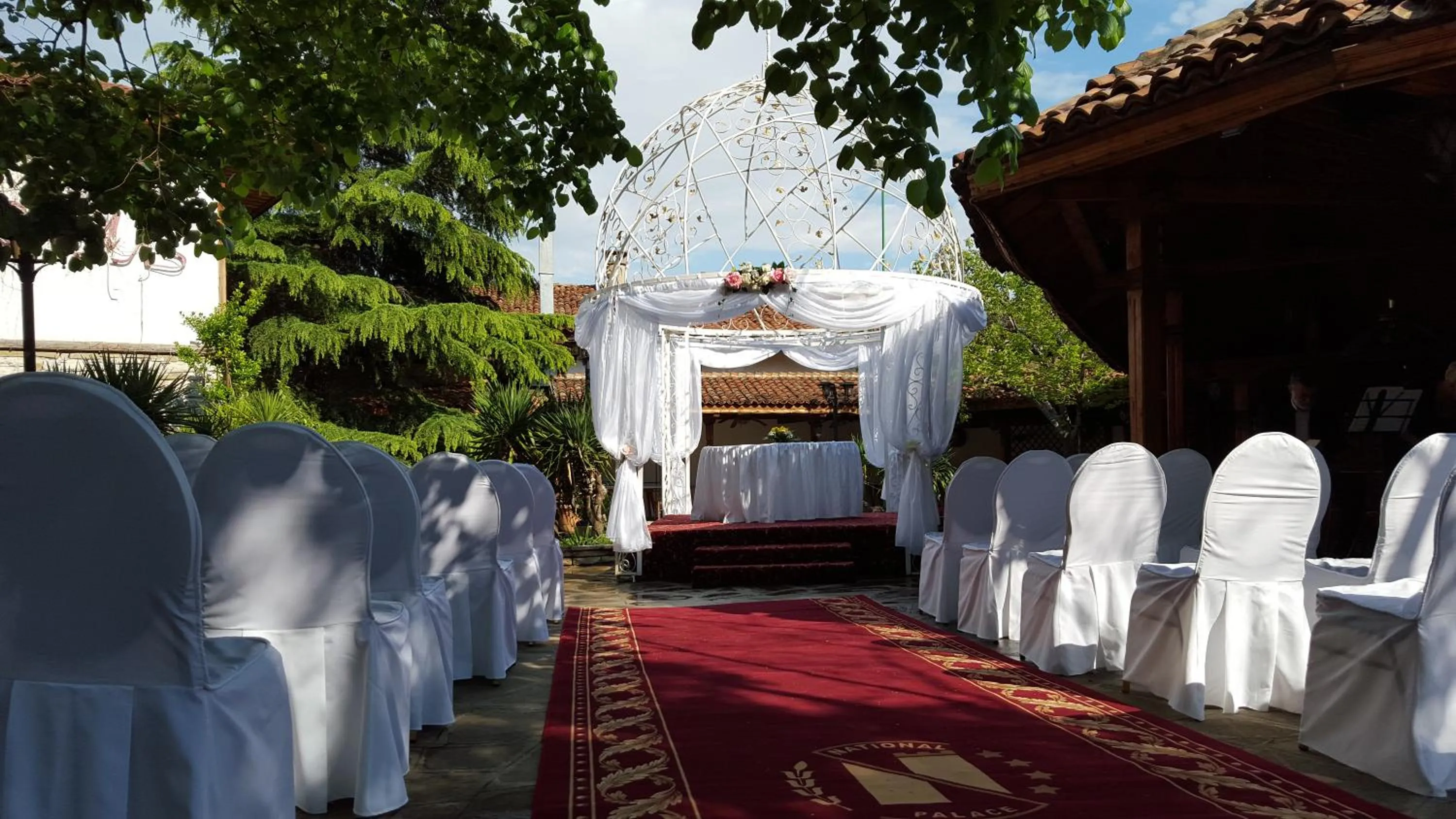 Garden in National Palace Wine & Spa Hotel