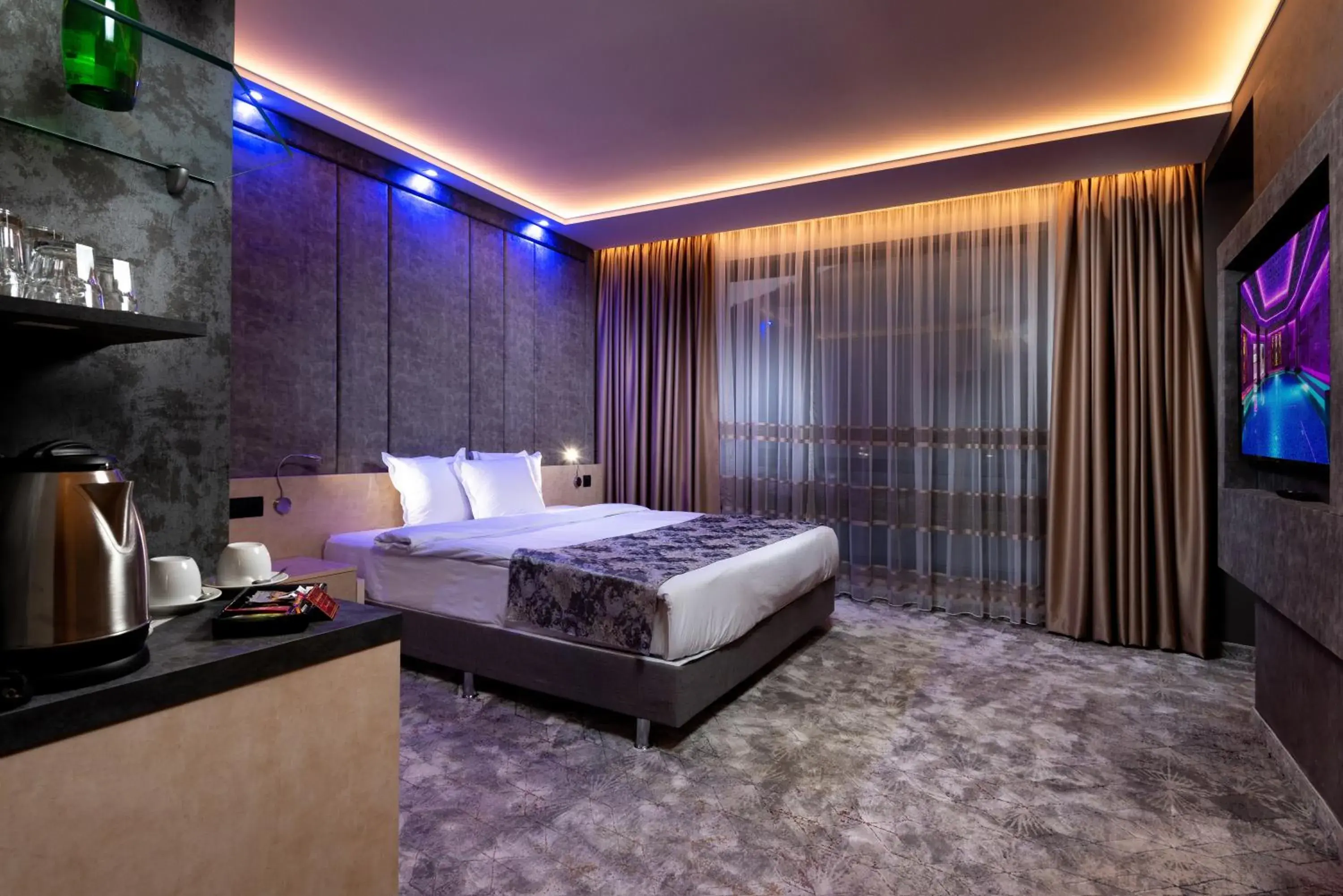 Triple Room with Balcony in National Palace Wine & Spa Hotel Triple Room with Balcony in National Palace Wine & Spa Hotel