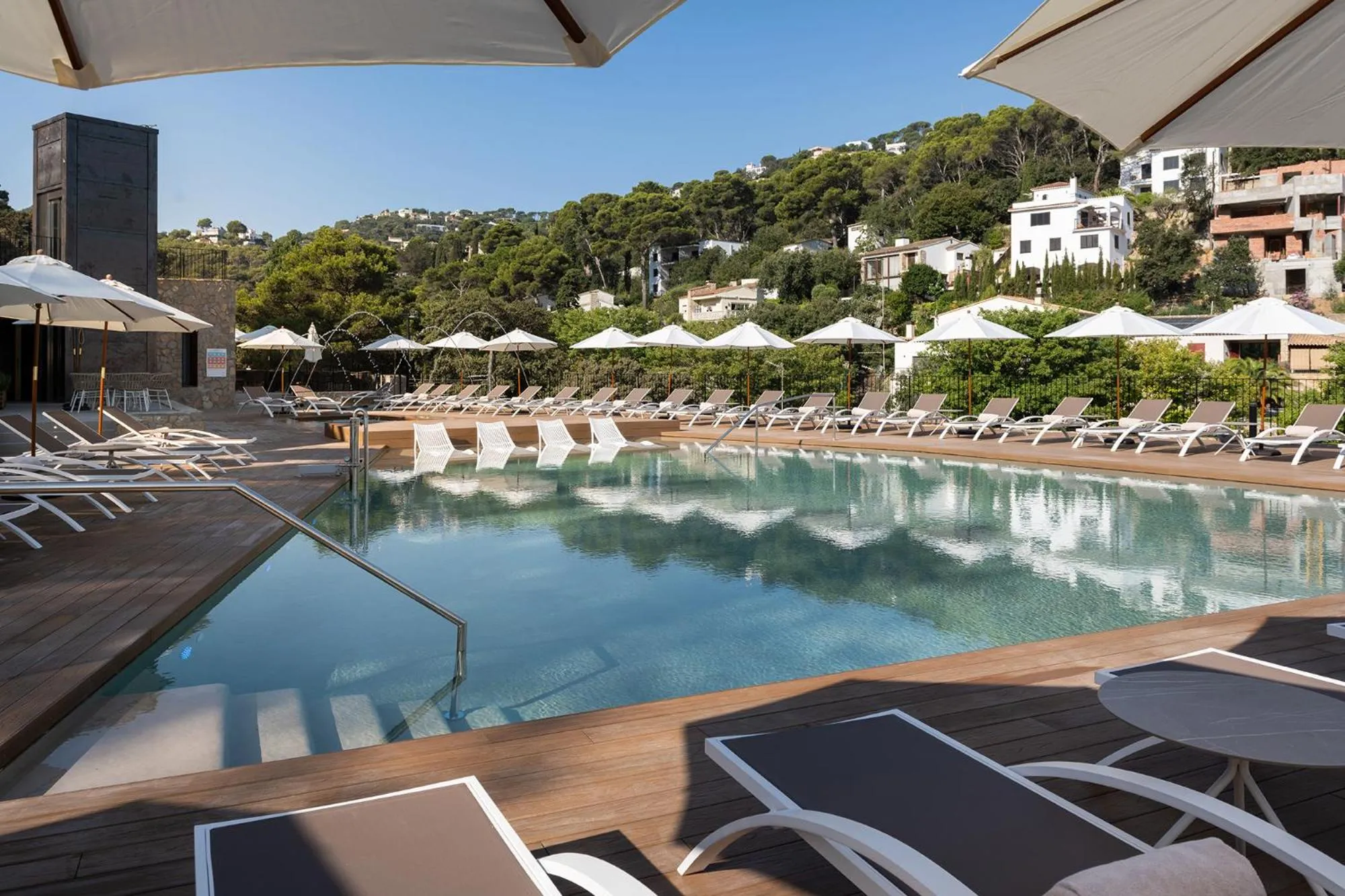 Swimming pool in Talaia Plaza EcoResort Begur