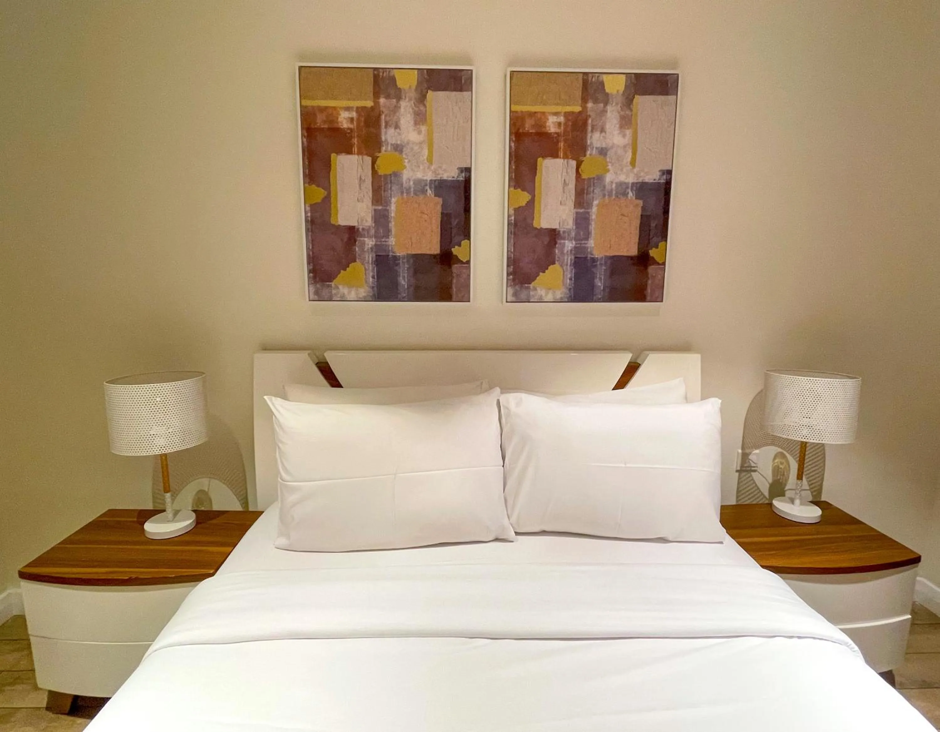 Bedroom, Bed in Accra Luxury Apartments @ Pearl