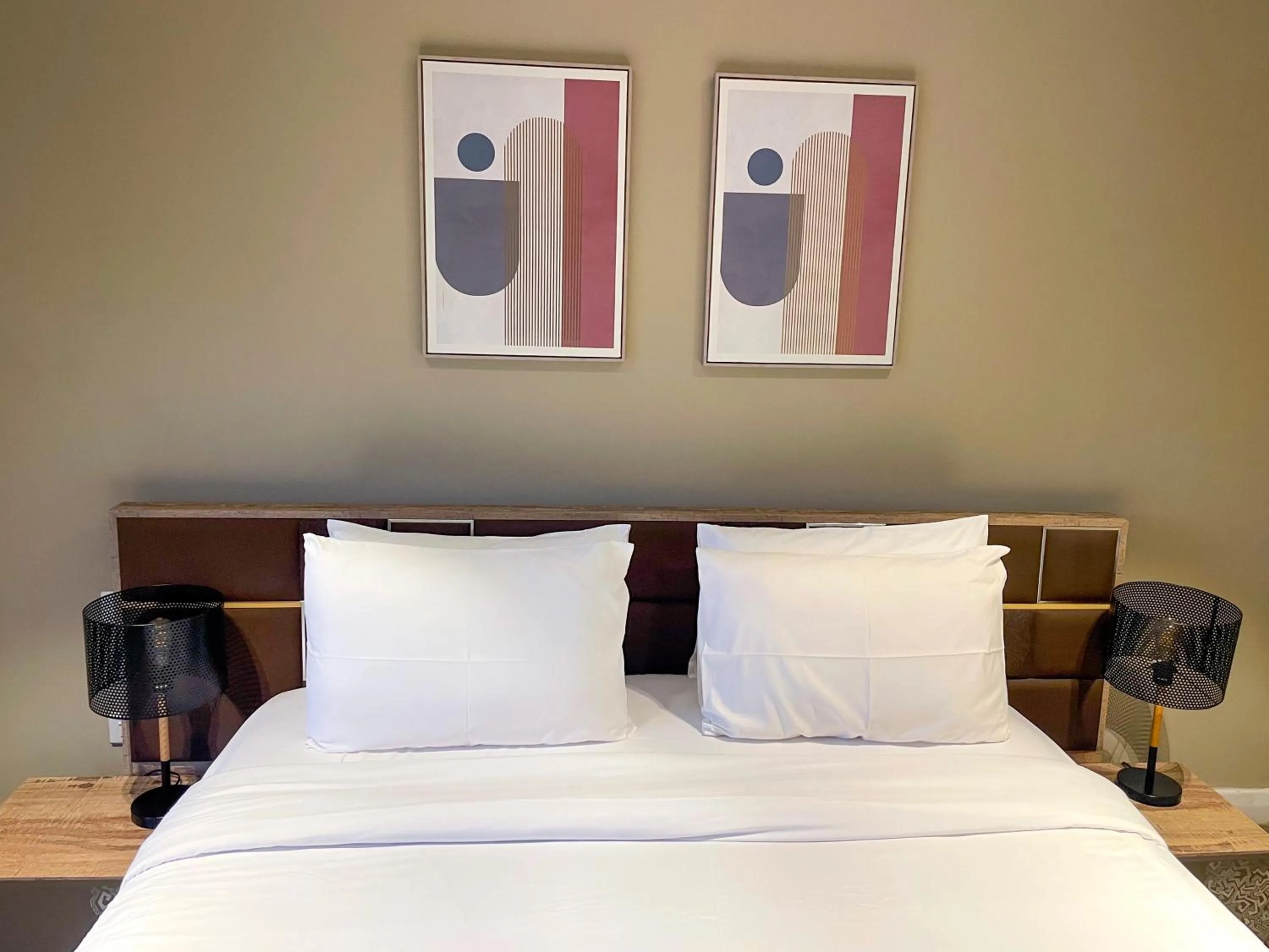 Bedroom, Bed in Accra Luxury Apartments @ Pearl