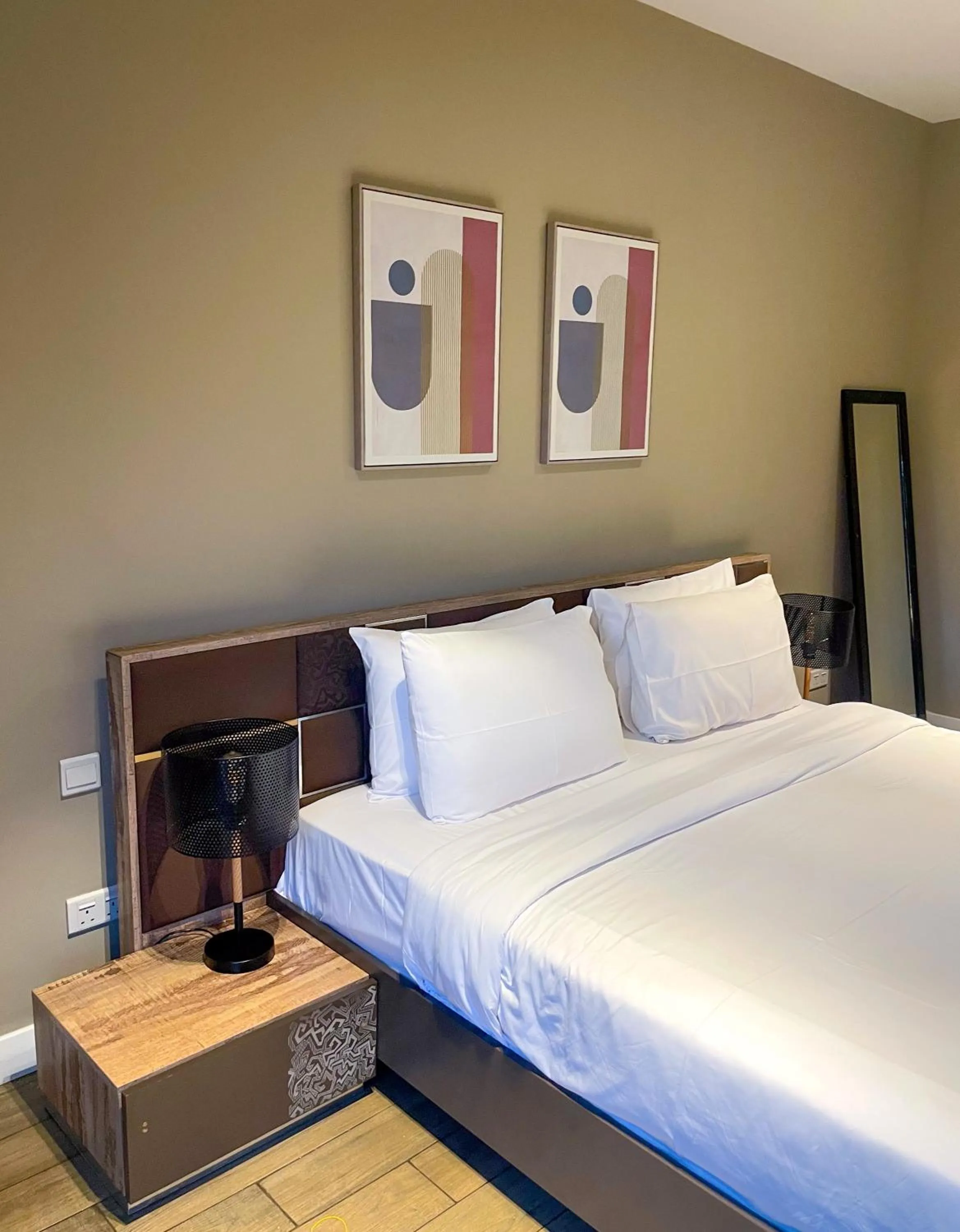 Bedroom, Bed in Accra Luxury Apartments @ Pearl