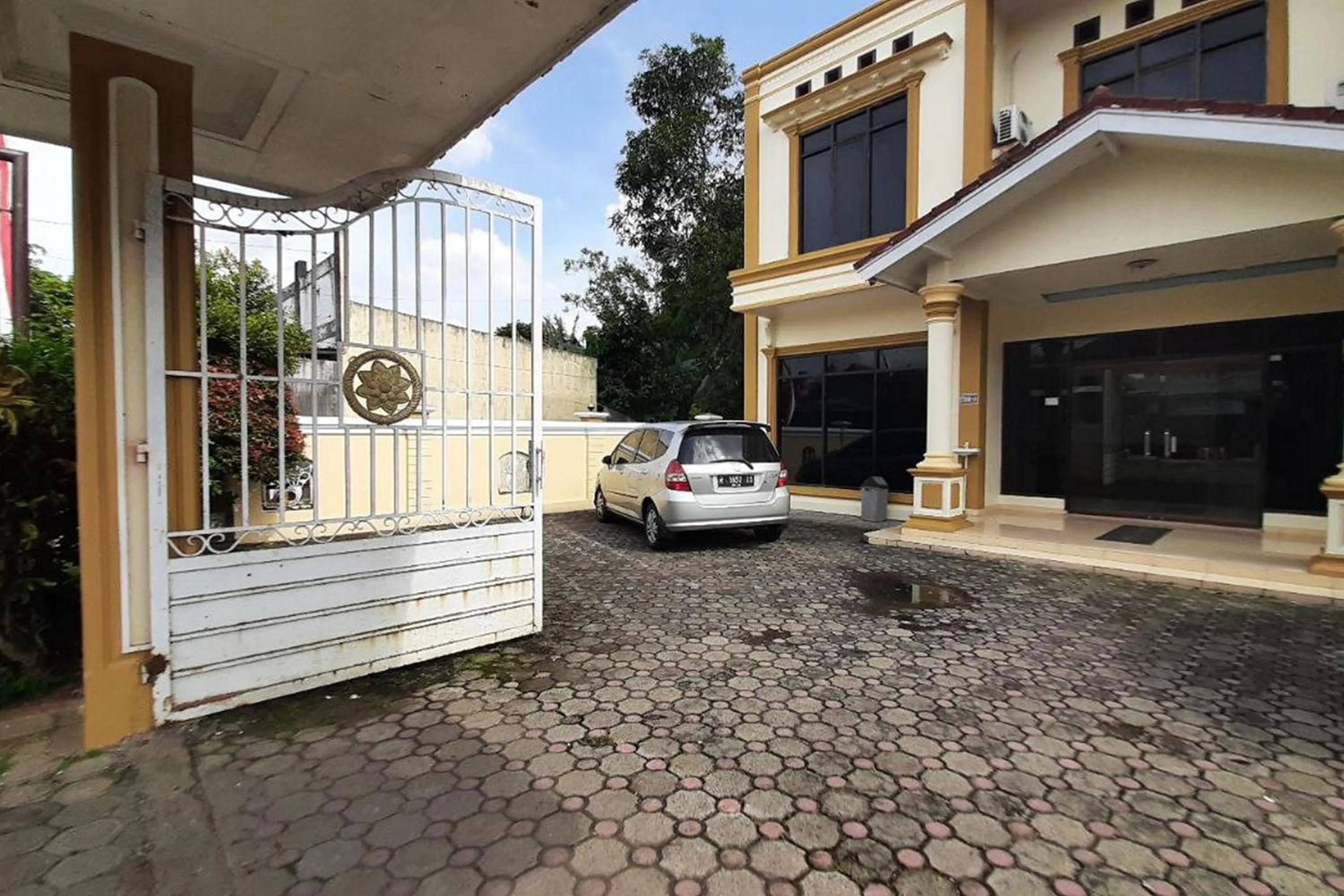 Hotel Akbar Banyumas RedPartner