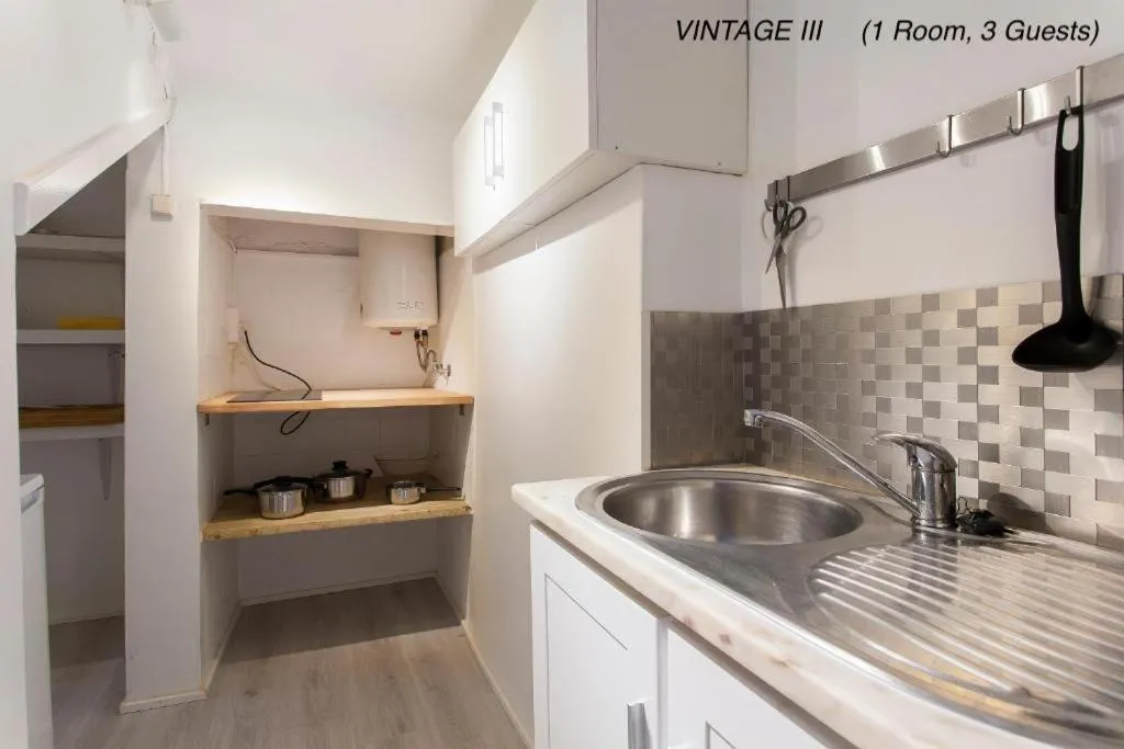 dishwasher in Alfama Vintage 1 Ten guests - Alfama Vintage 2 Five guests - Alfama Vintage 3 Three Guests
