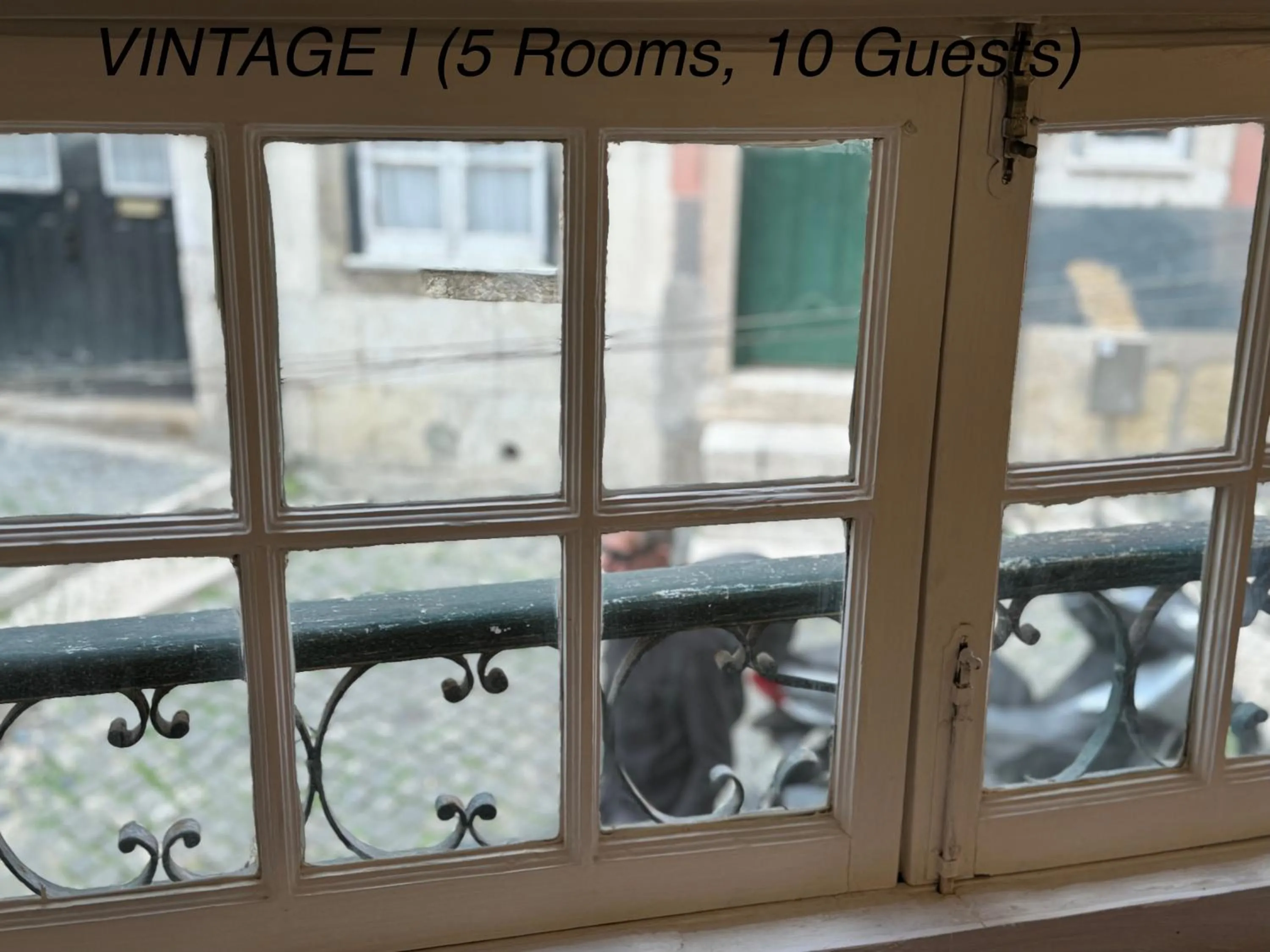 Alfama Vintage 1 Ten guests - Alfama Vintage 2 Five guests - Alfama Vintage 3 Three Guests