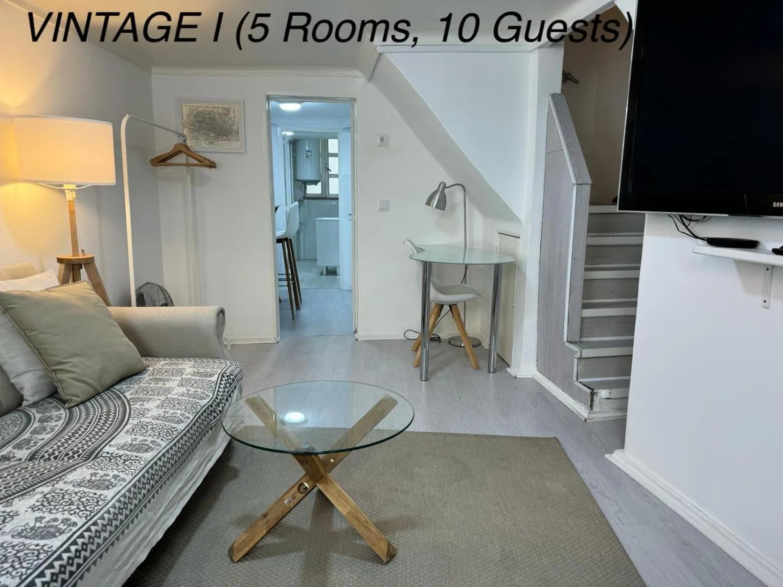 Bed in Alfama Vintage 1 Ten guests - Alfama Vintage 2 Five guests - Alfama Vintage 3 Three Guests