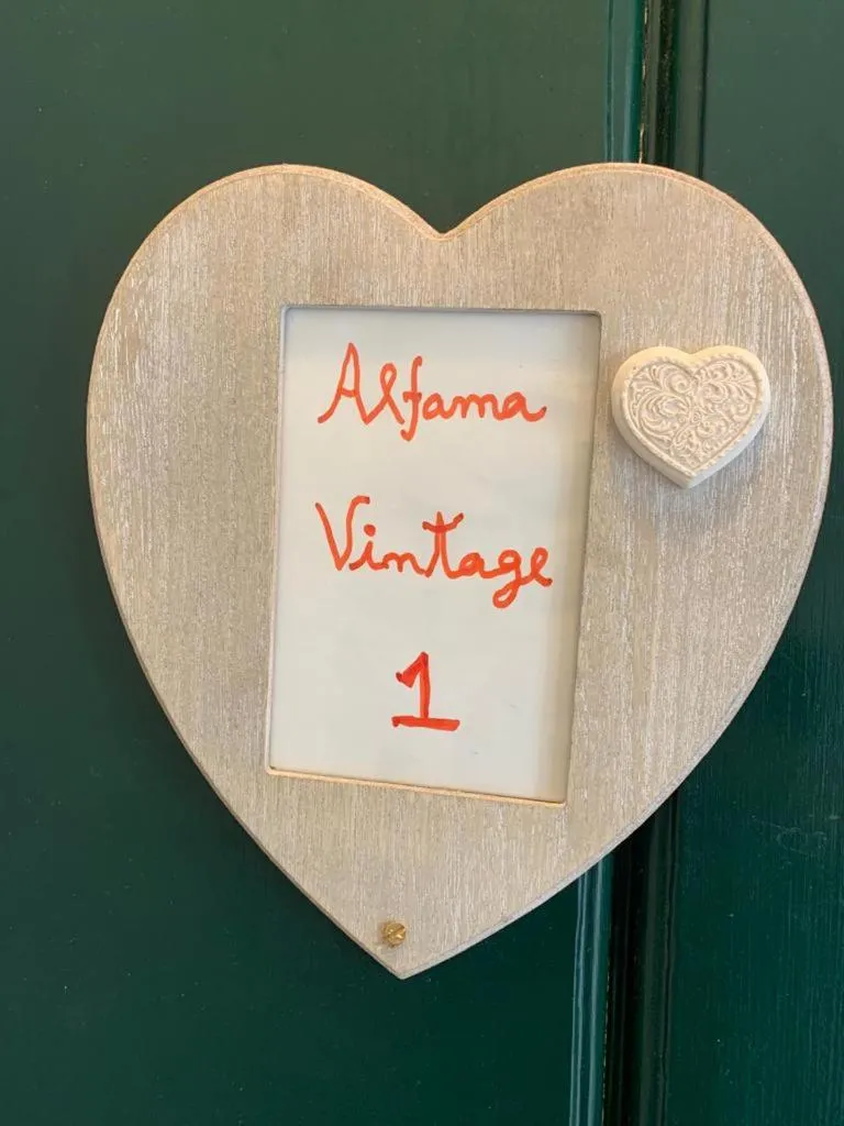 Alfama Vintage 1 Ten guests - Alfama Vintage 2 Five guests - Alfama Vintage 3 Three Guests