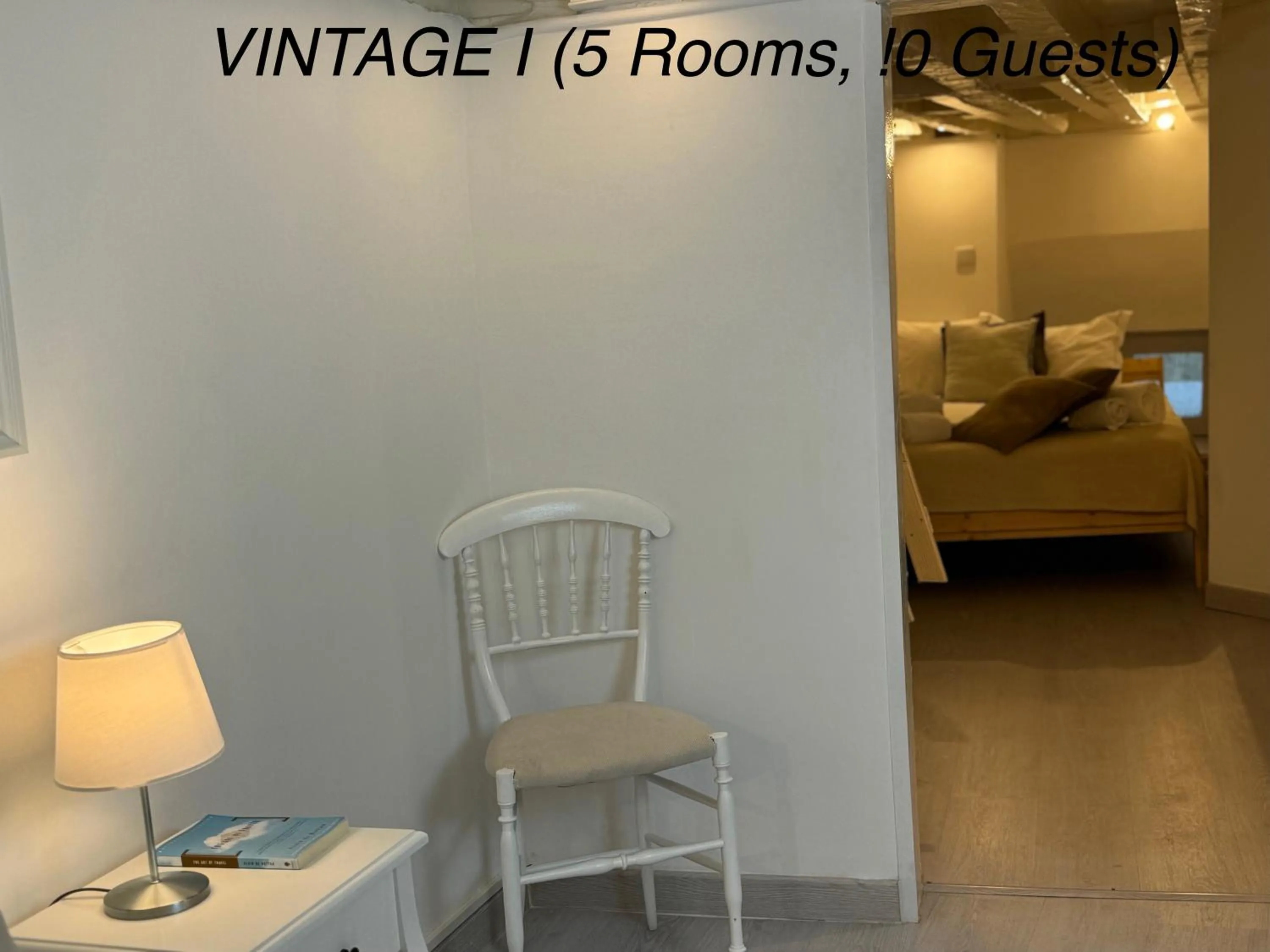 Bed in Alfama Vintage 1 Ten guests - Alfama Vintage 2 Five guests - Alfama Vintage 3 Three Guests