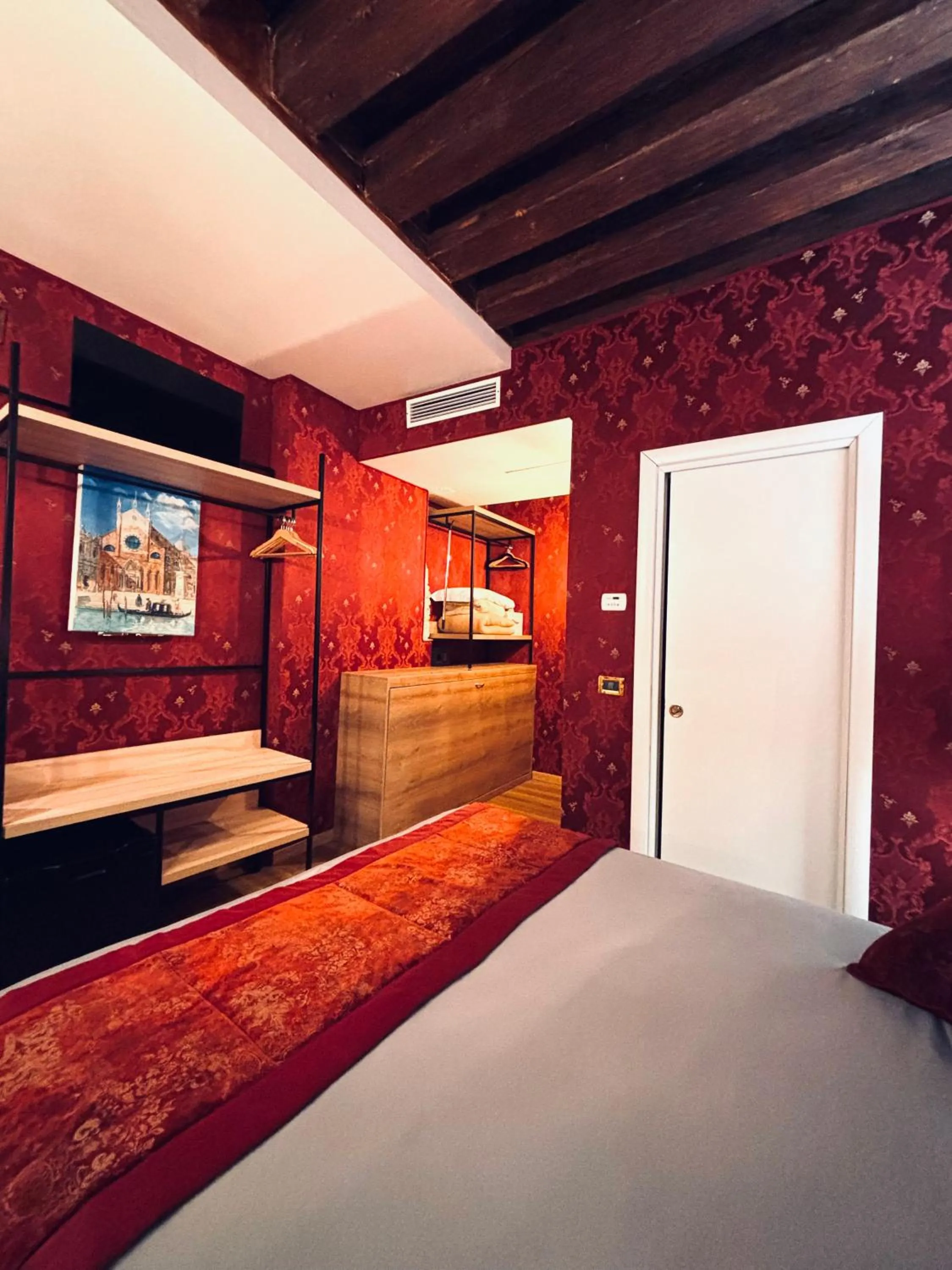 Bed in Hotel al Graspo de Ua