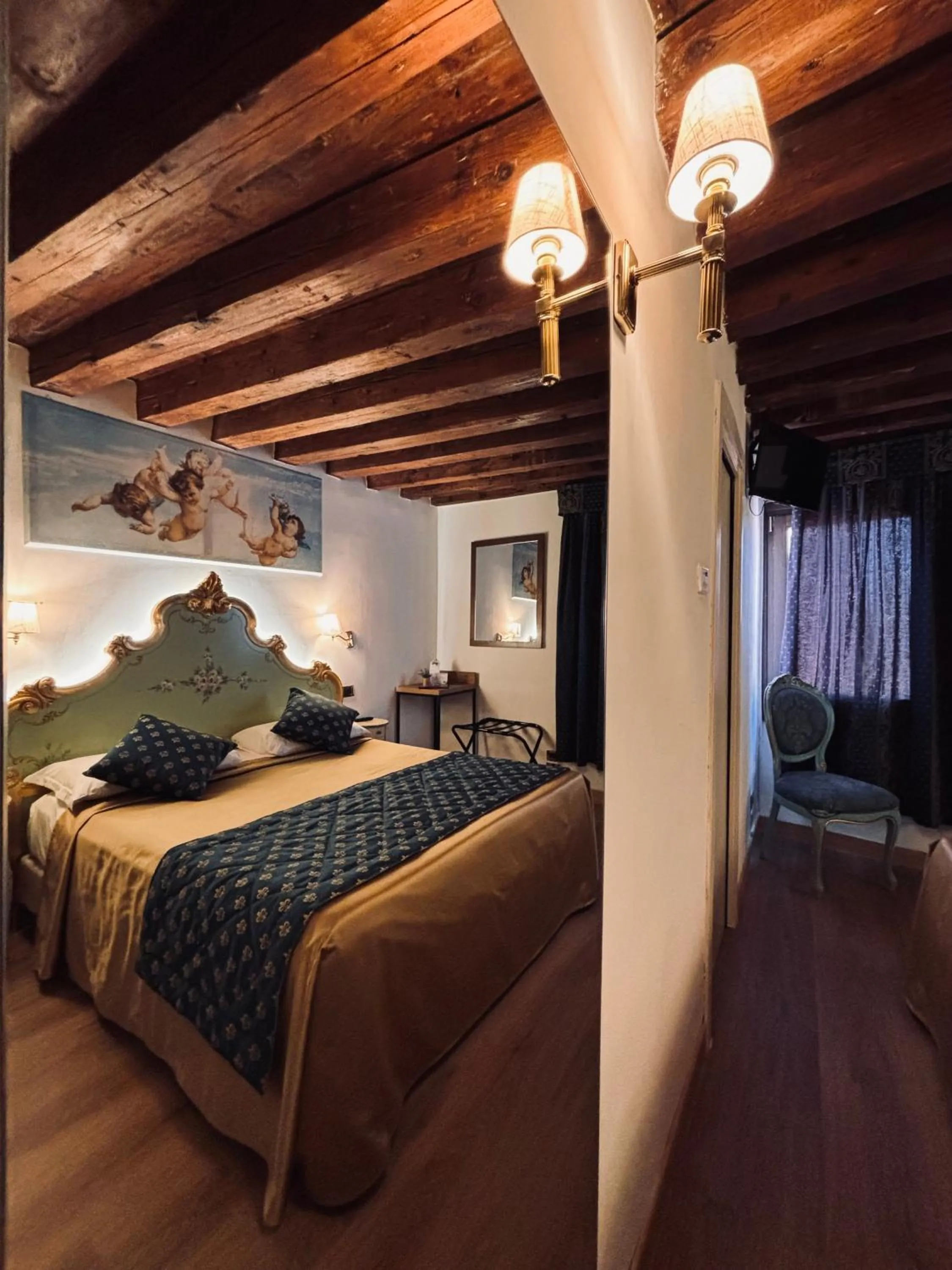 Bed in Hotel al Graspo de Ua