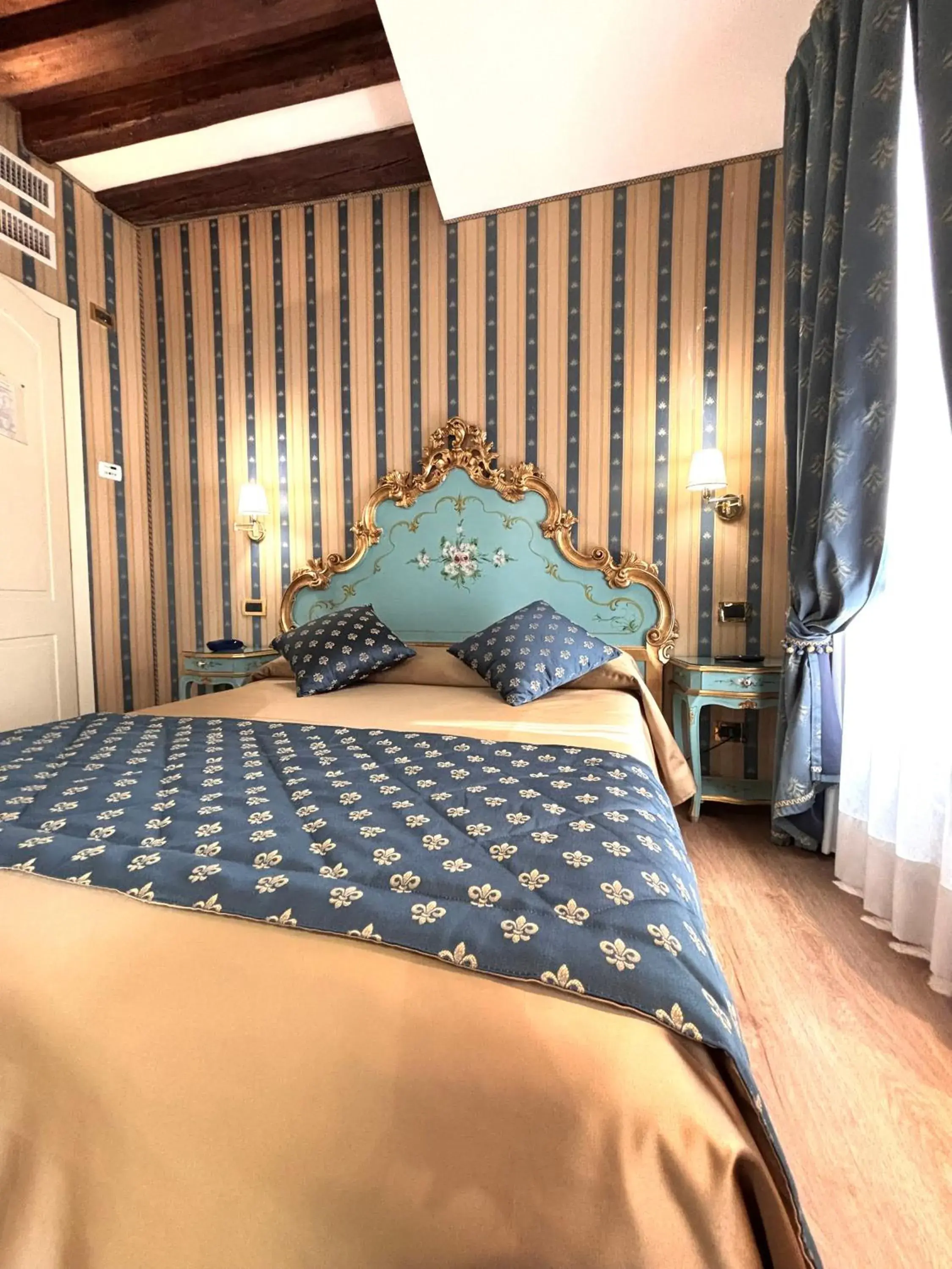 Bed in Hotel al Graspo de Ua Bed in Hotel al Graspo de Ua