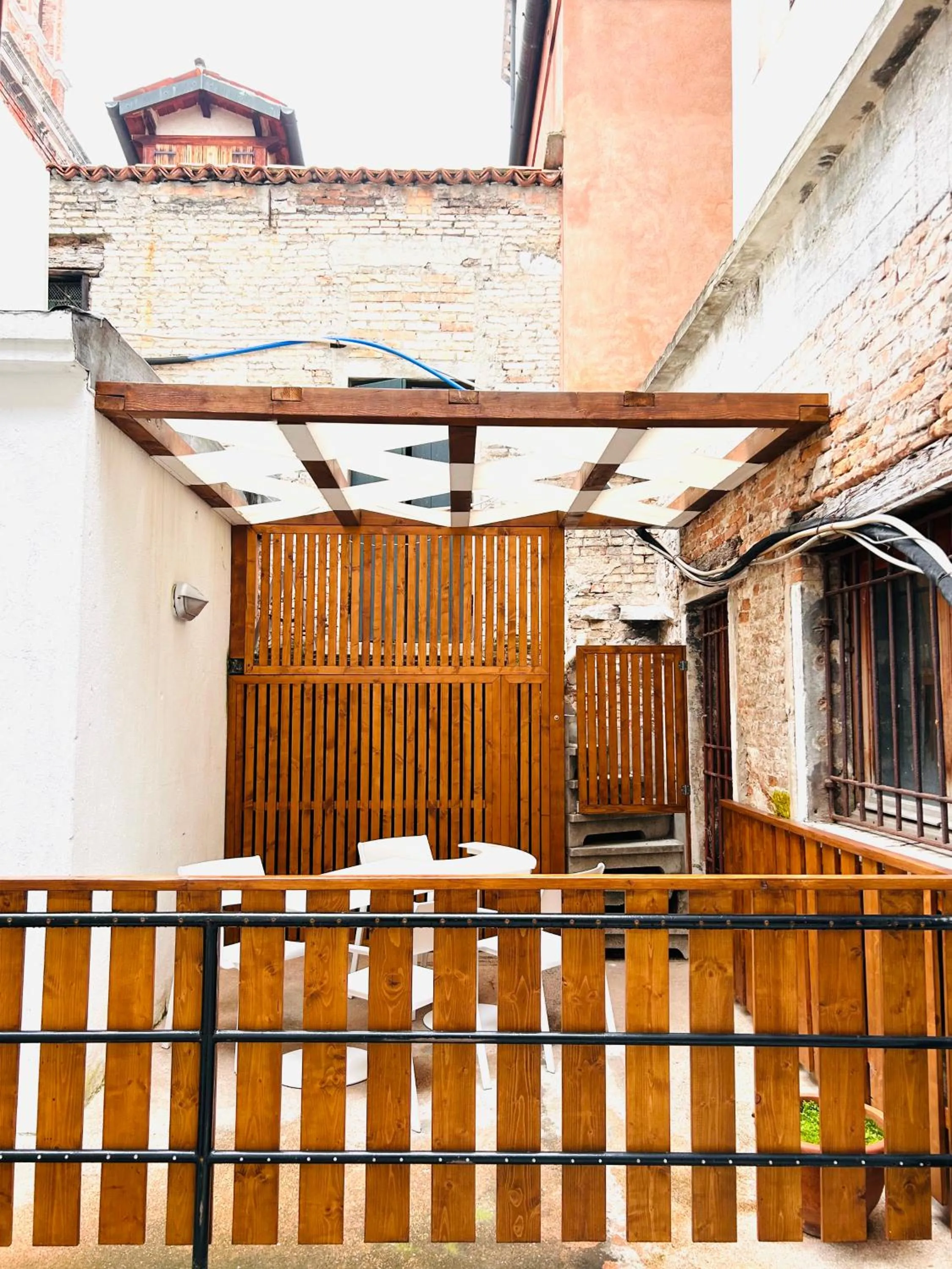 Patio in Hotel al Graspo de Ua
