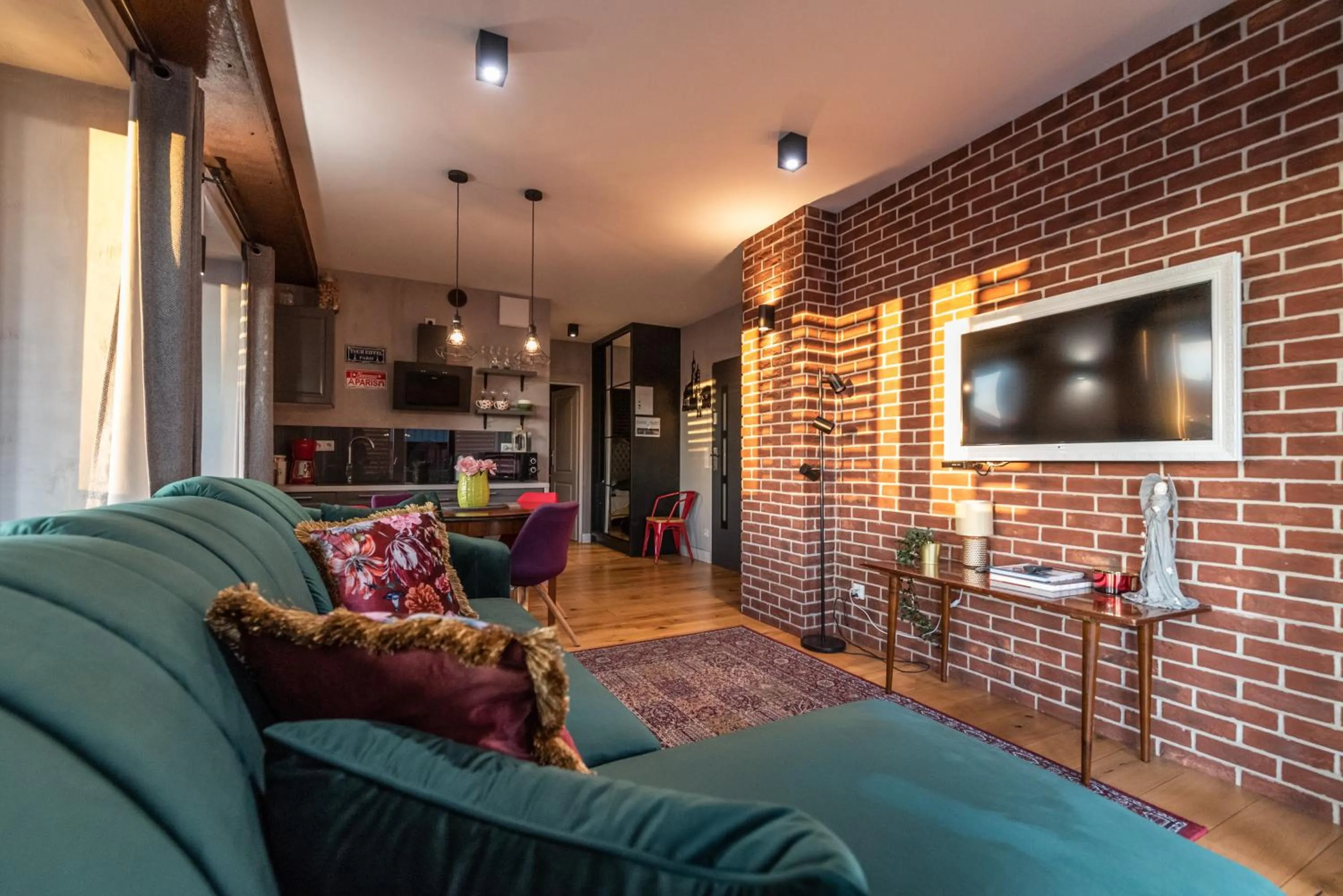 TV and multimedia in City Lights Kazimierz