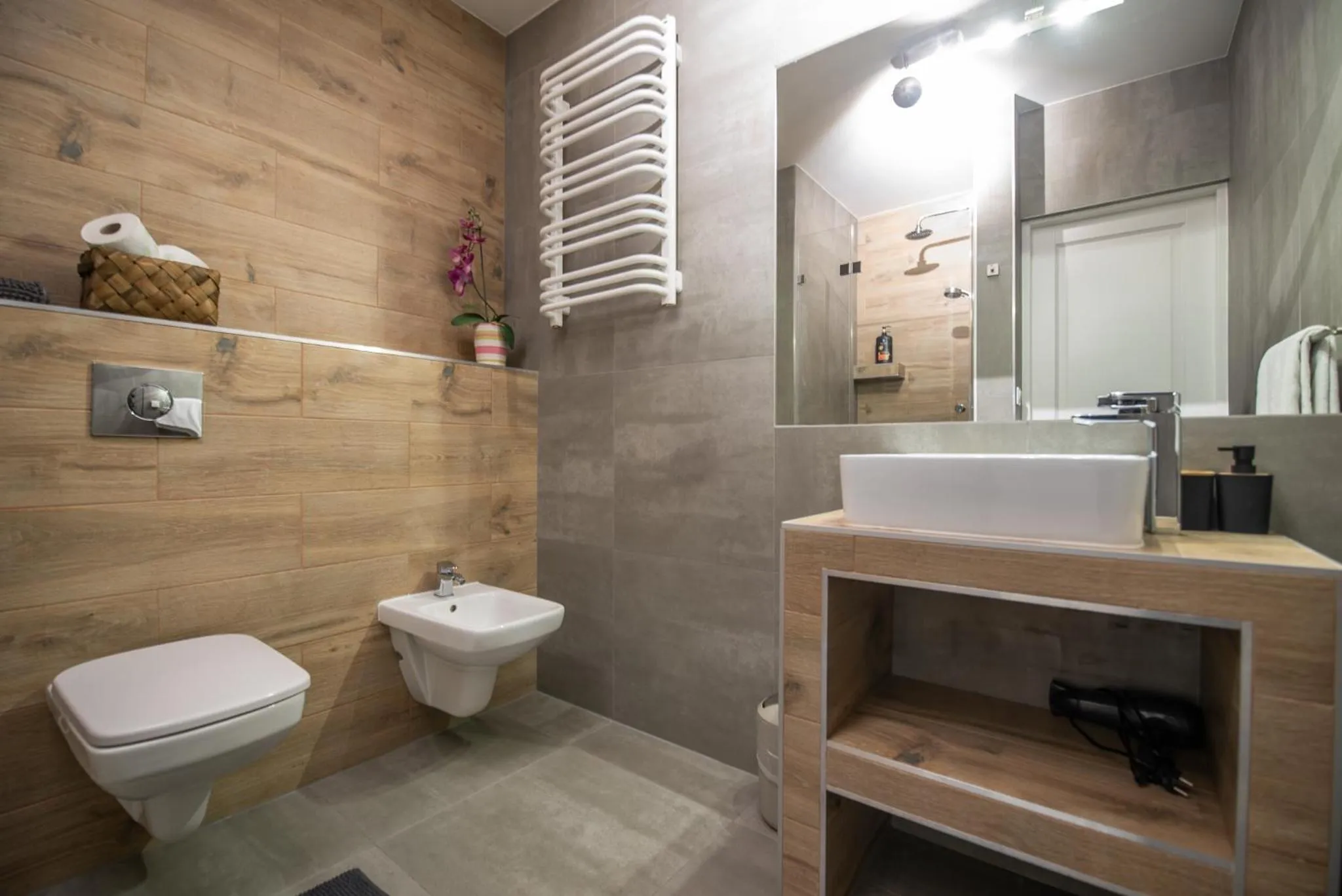 Bathroom in City Lights Kazimierz