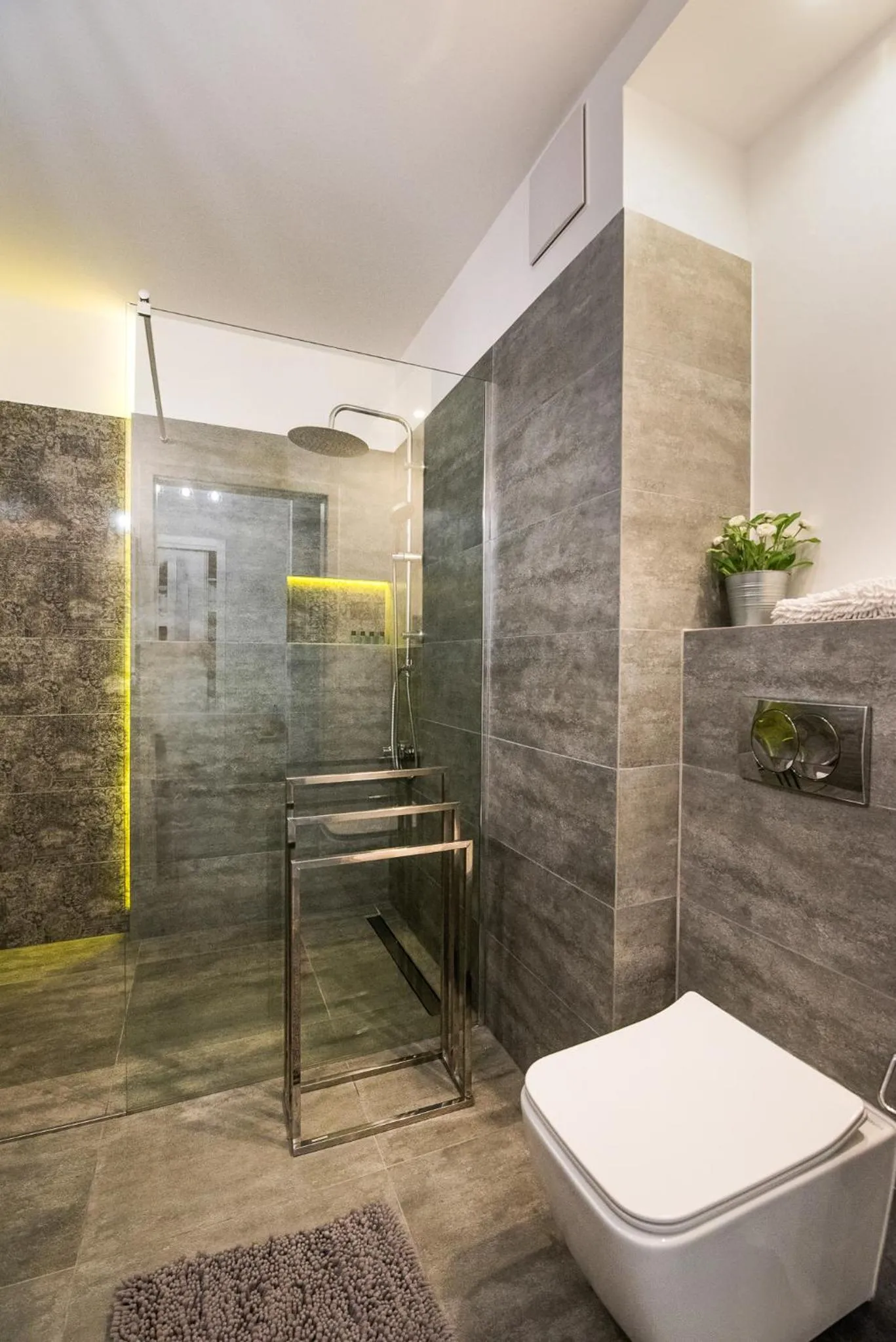 Bathroom in City Lights Kazimierz