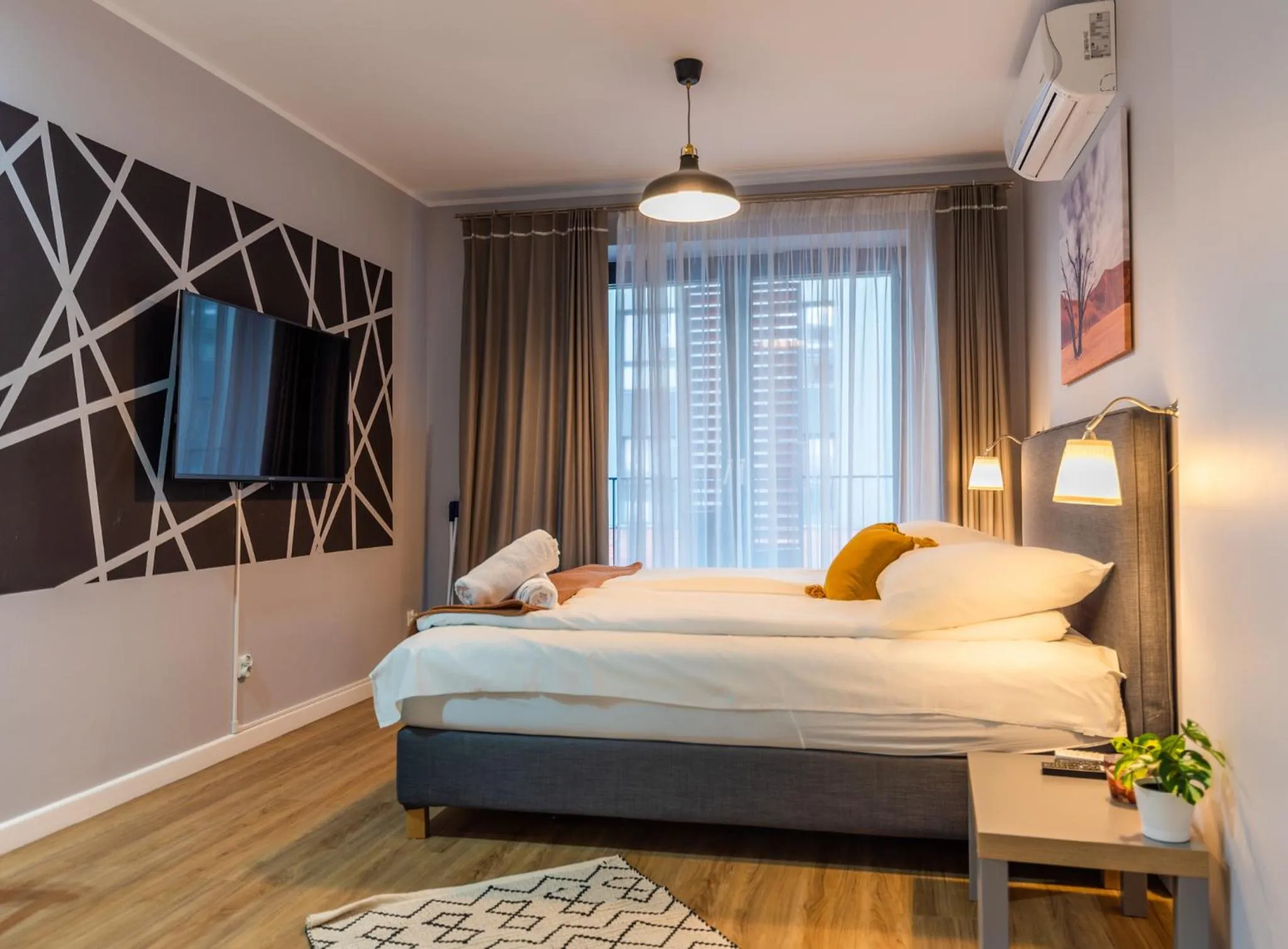 TV and multimedia, Bed in City Lights Kazimierz