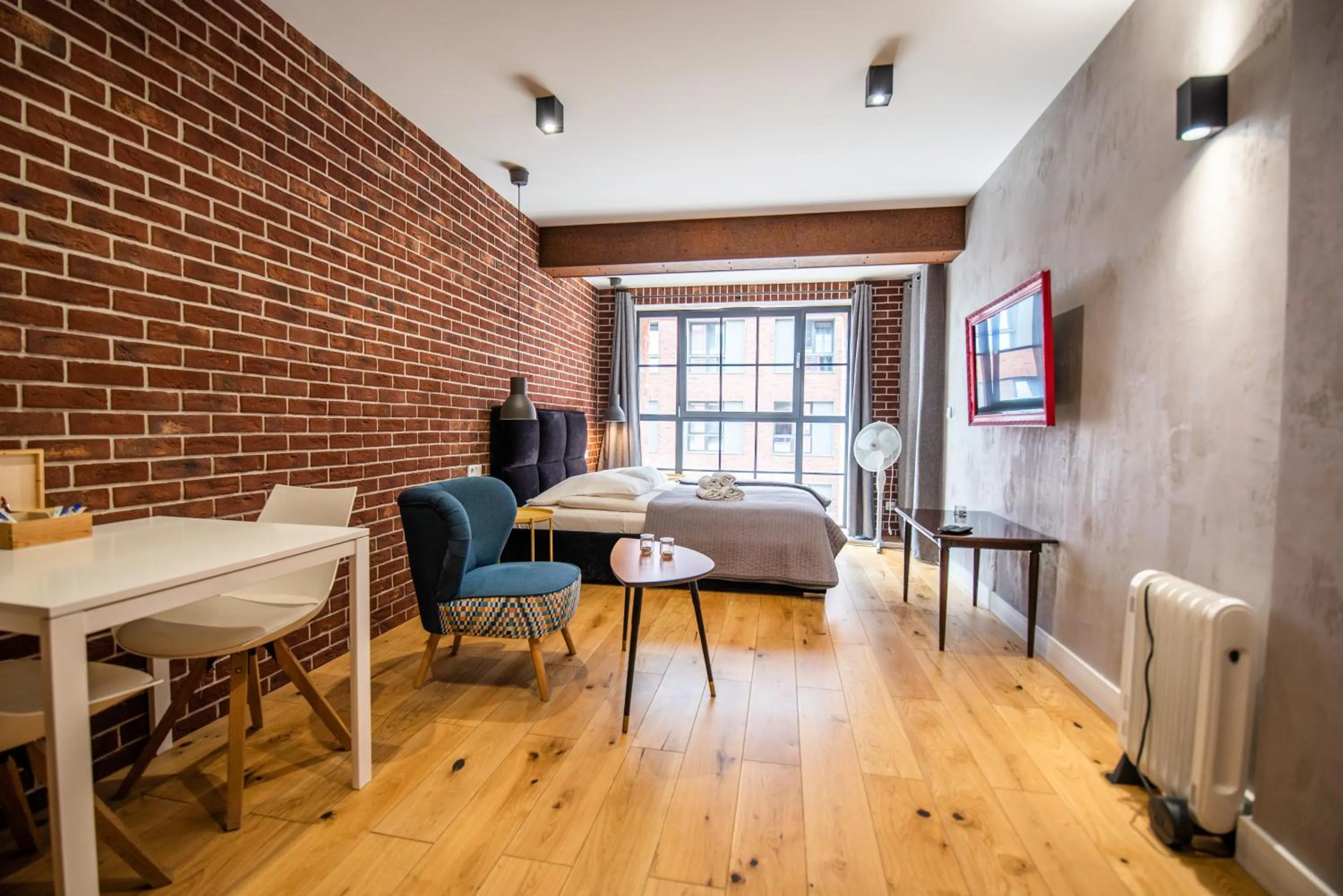 TV and multimedia in City Lights Kazimierz